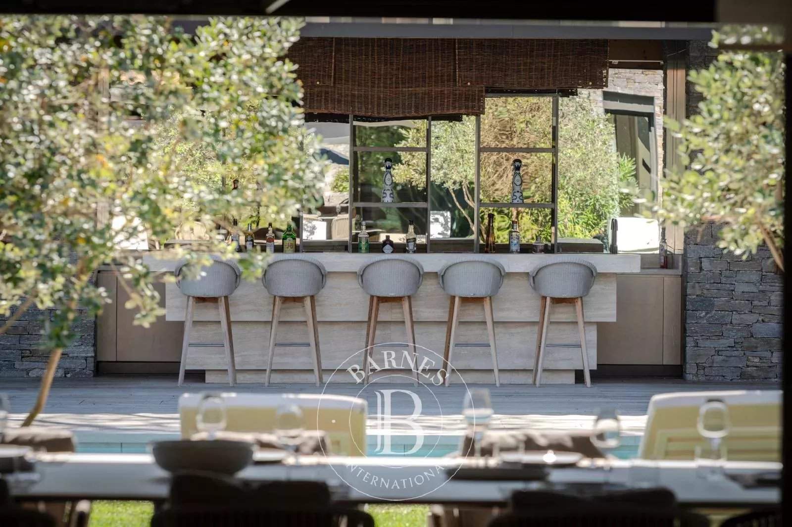 RAMATUELLE - NEW VILLA - 6 BEDROOMS + 2 STAFF - NEAR BEACH - SWIMMING POOL - GYM picture 15