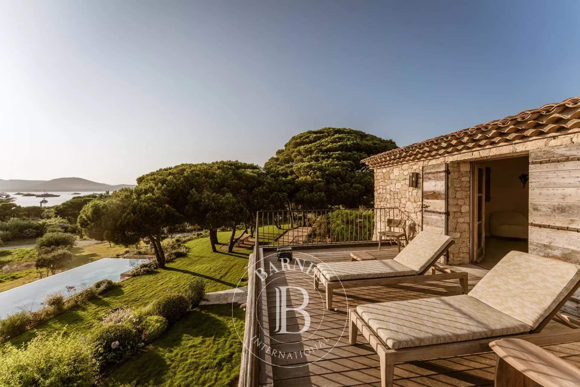 SAINT-TROPEZ/CANOUBIERS - 6-BEDROOM VILLA - SWIMMING POOL - SEA VIEW picture 3