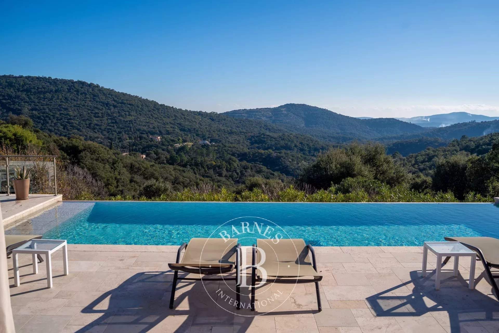 Grimaud  - Maison 6 Pi&egrave;ces 4 Chambres - picture 10