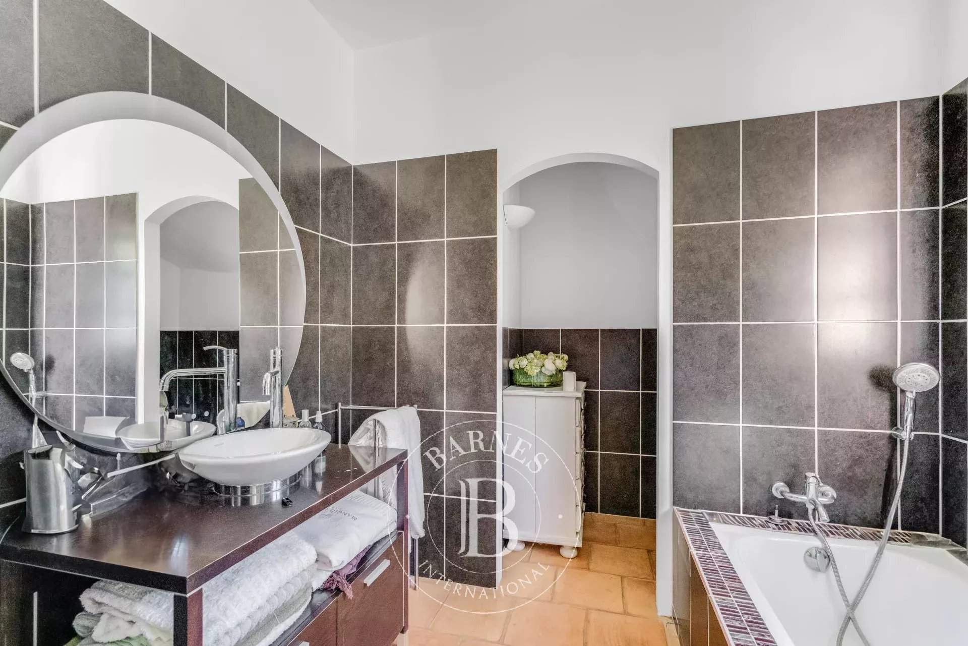 Gassin  - Maison 5 Pièces 4 Chambres - picture 11