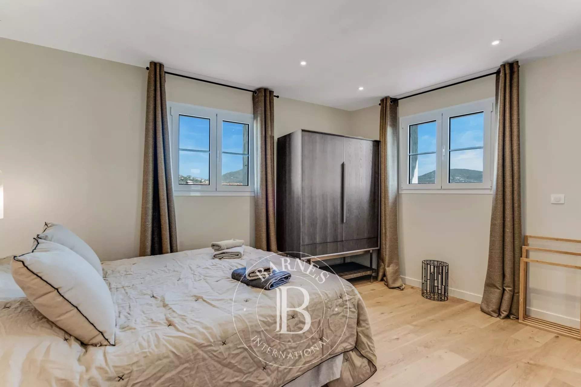 Grimaud  - Apartment 3 Bedrooms - picture 8