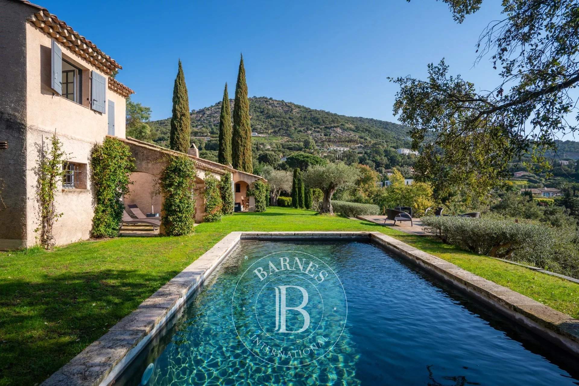 Grimaud  - Maison 5 Pi&egrave;ces 4 Chambres - picture 3