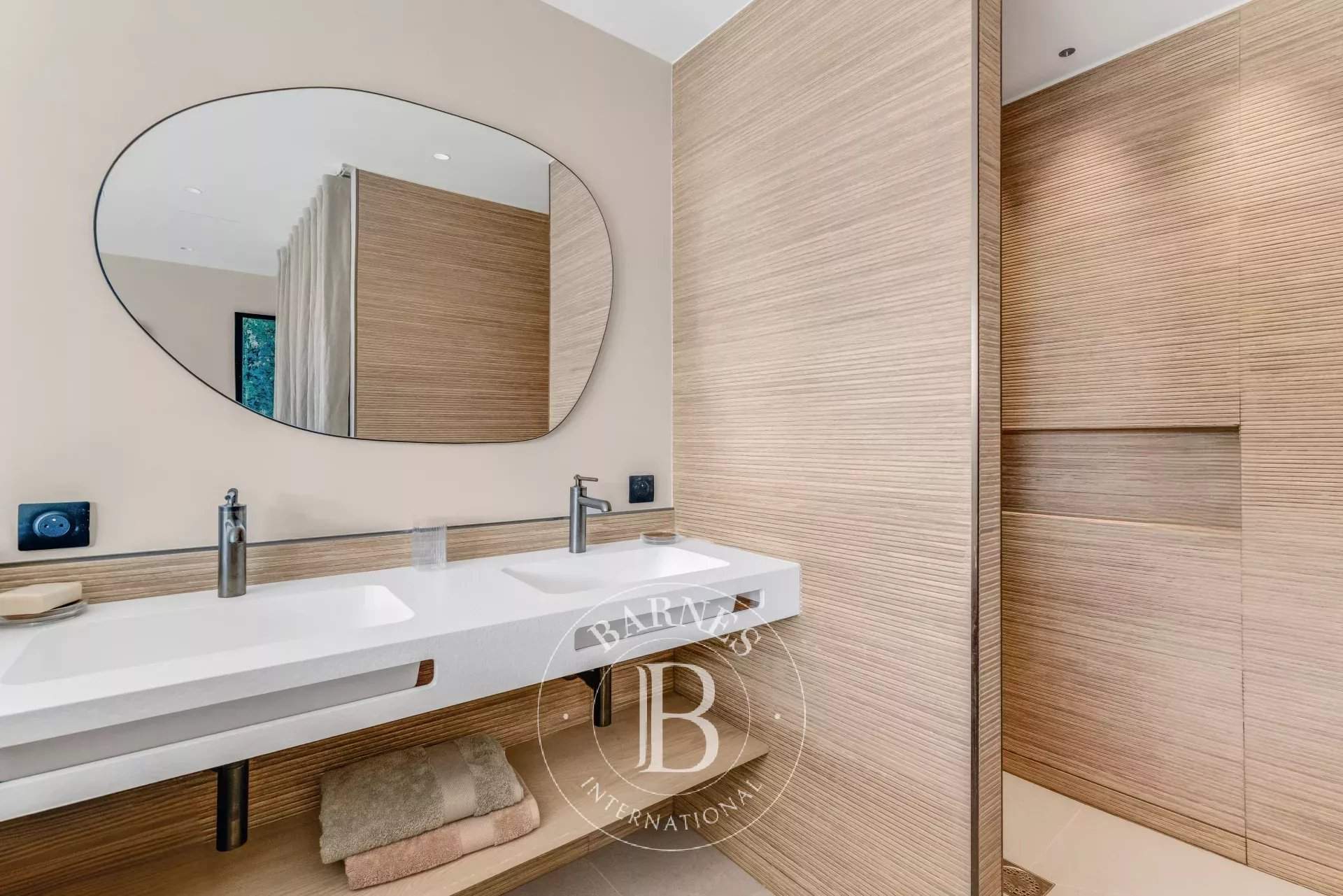 GIGARO - VILLA 6 CHAMBRES - PISCINE - VUE MER picture 10