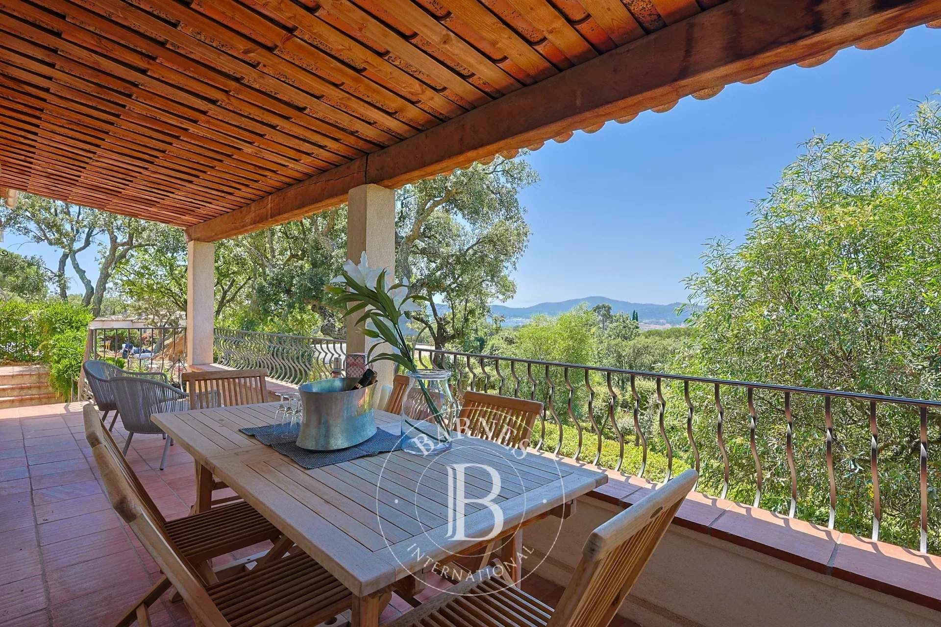 Grimaud  - Maison 6 Pi&egrave;ces 5 Chambres - picture 9