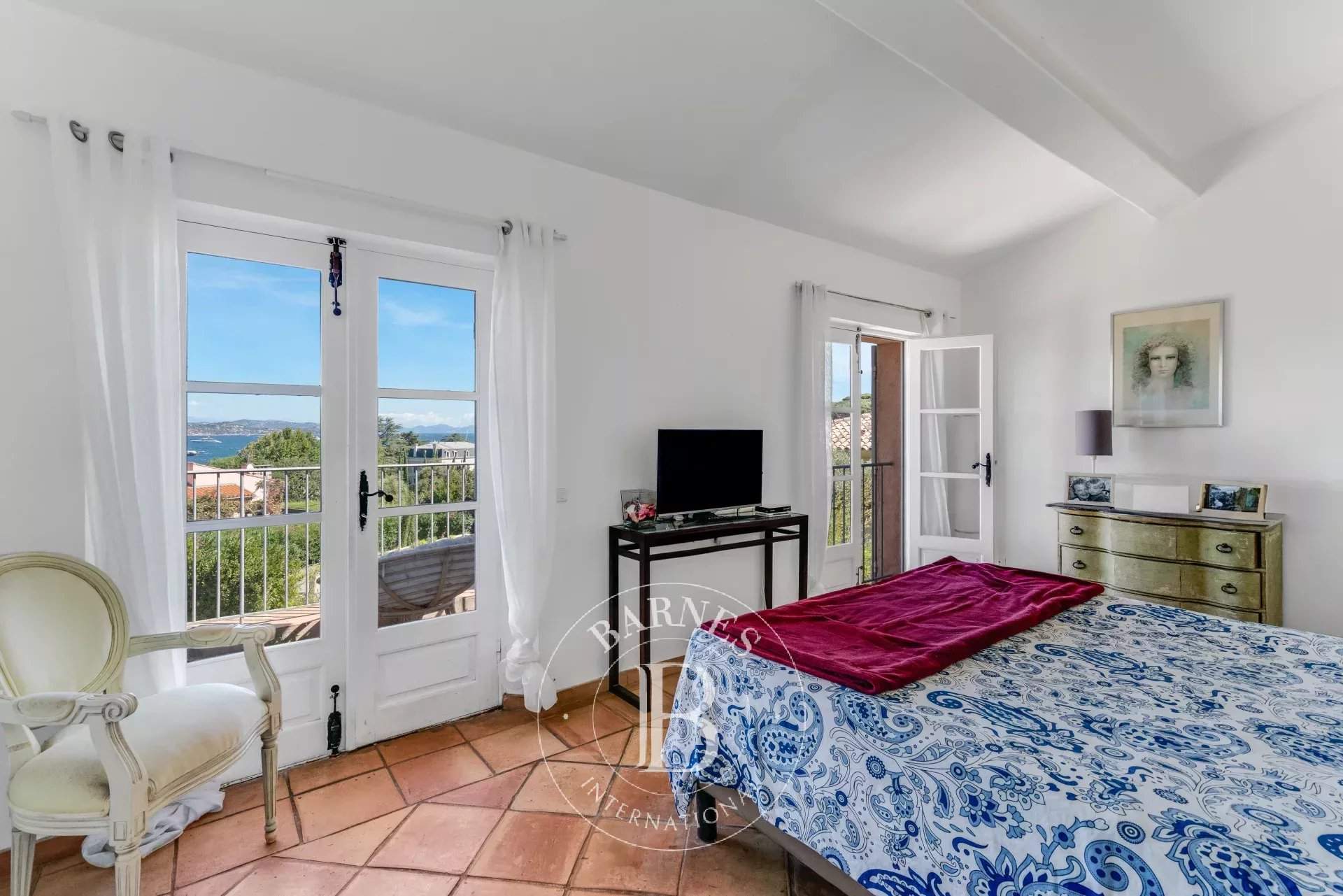 Gassin  - Maison 5 Pièces 4 Chambres - picture 8