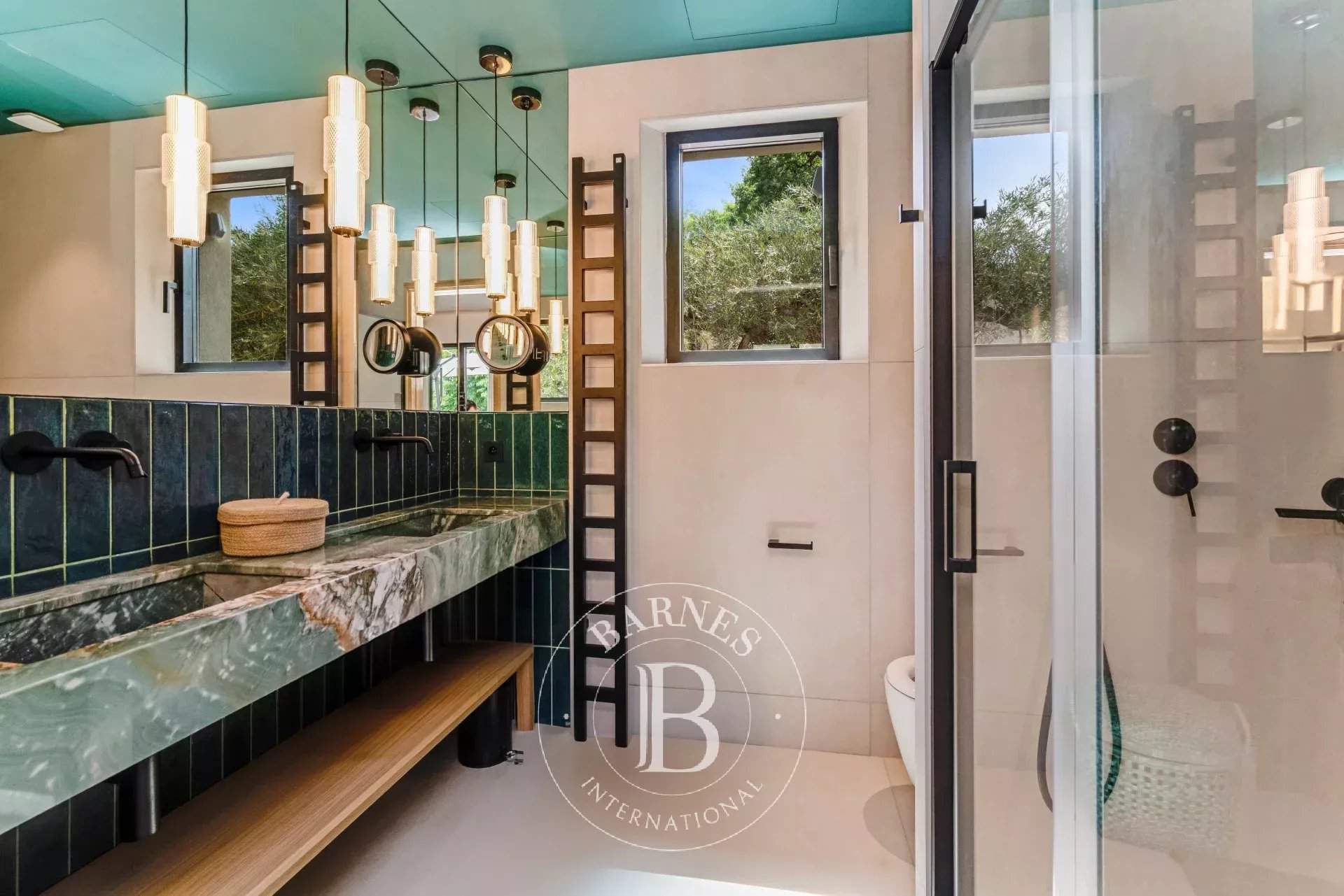 GASSIN - VILLA 5 CHAMBRES - PISCINE picture 14