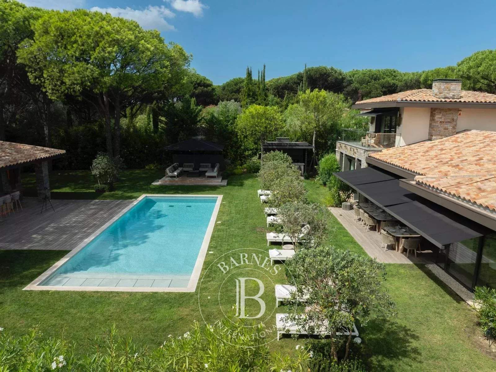 RAMATUELLE - NEW VILLA - 6 BEDROOMS + 2 STAFF - NEAR BEACH - SWIMMING POOL - GYM picture 1