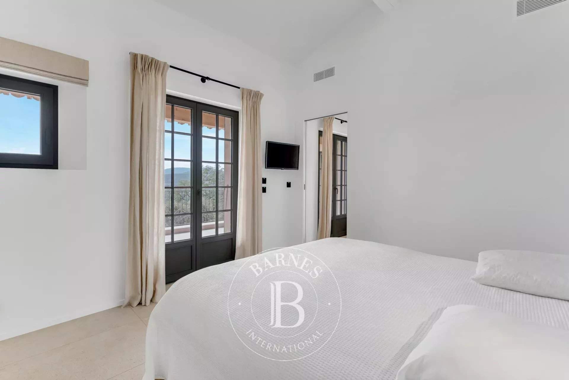 Gassin  - House 6 Bedrooms - picture 12