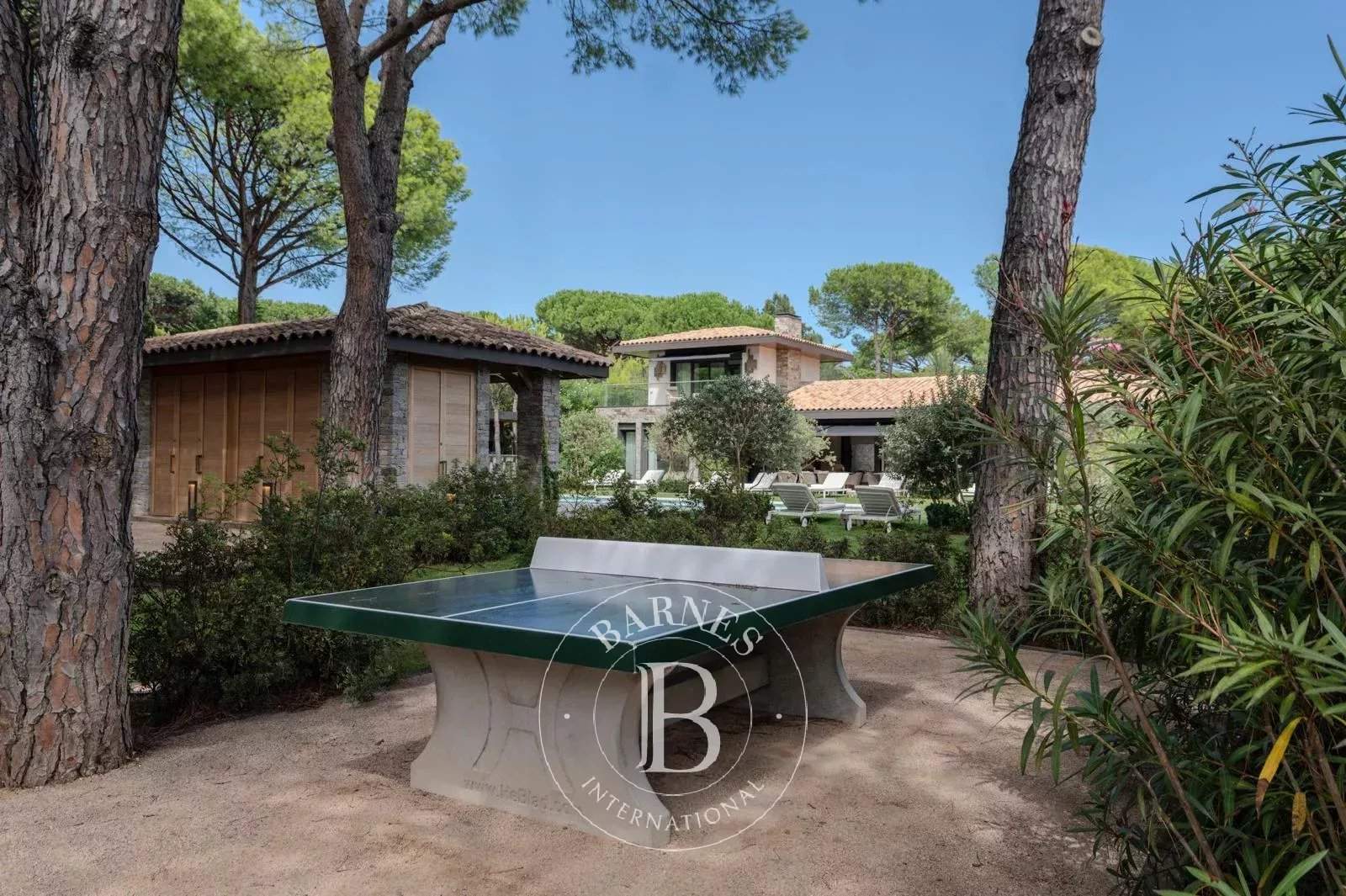 RAMATUELLE - NEW VILLA - 6 BEDROOMS + 2 STAFF - NEAR BEACH - SWIMMING POOL - GYM picture 18