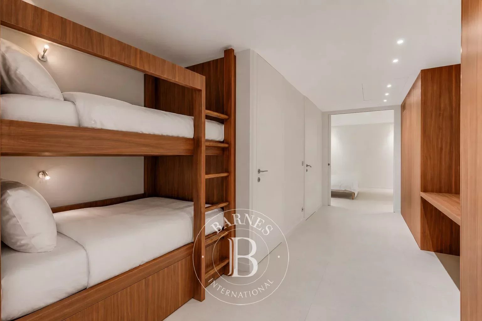 VILLA SAINT-TROPEZ - 5 CHAMBRES - PISCINE - VILLAGE picture 15