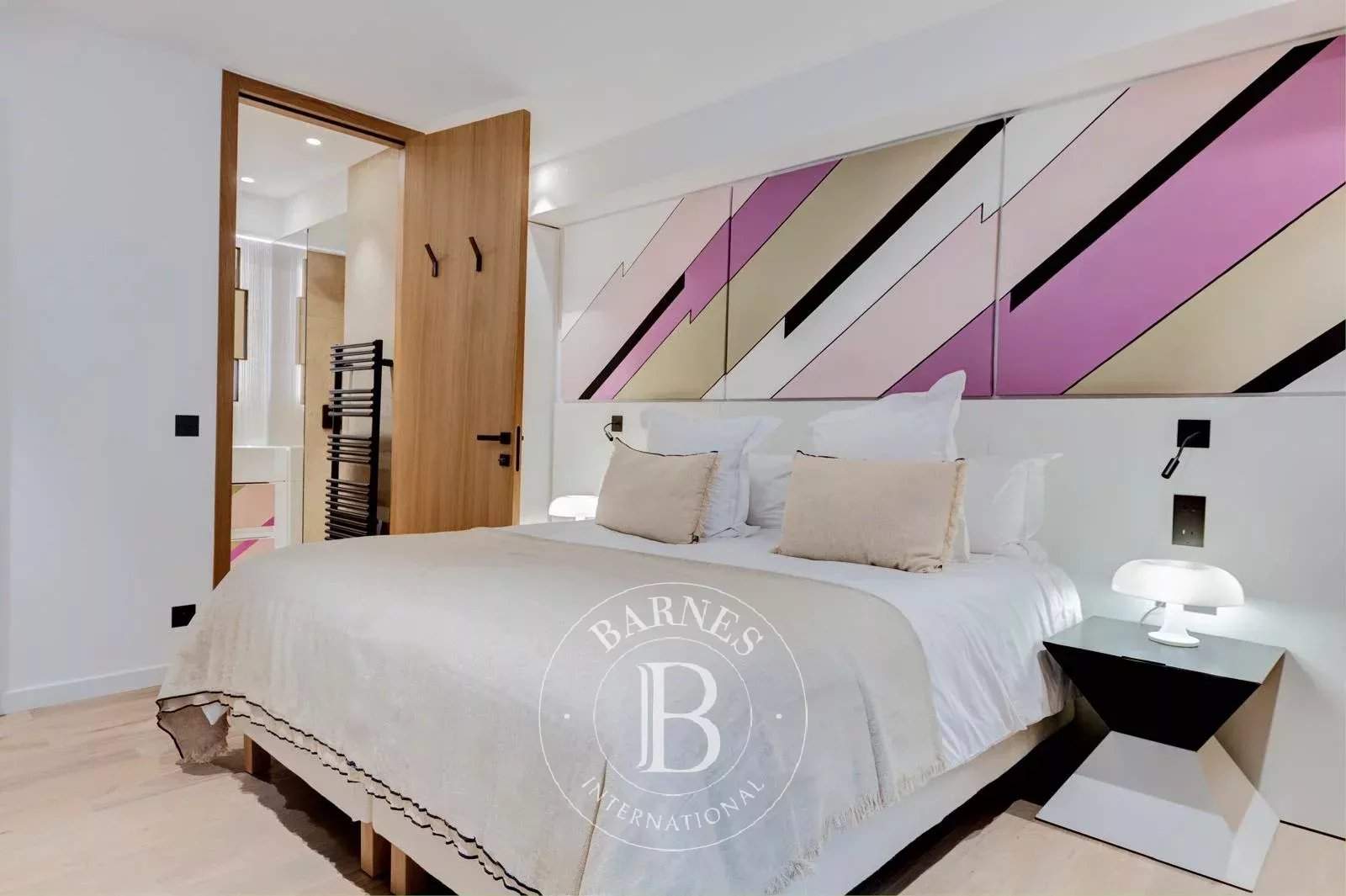 RAMATUELLE - NEW VILLA - 6 BEDROOMS + 2 STAFF - NEAR BEACH - SWIMMING POOL - GYM picture 4