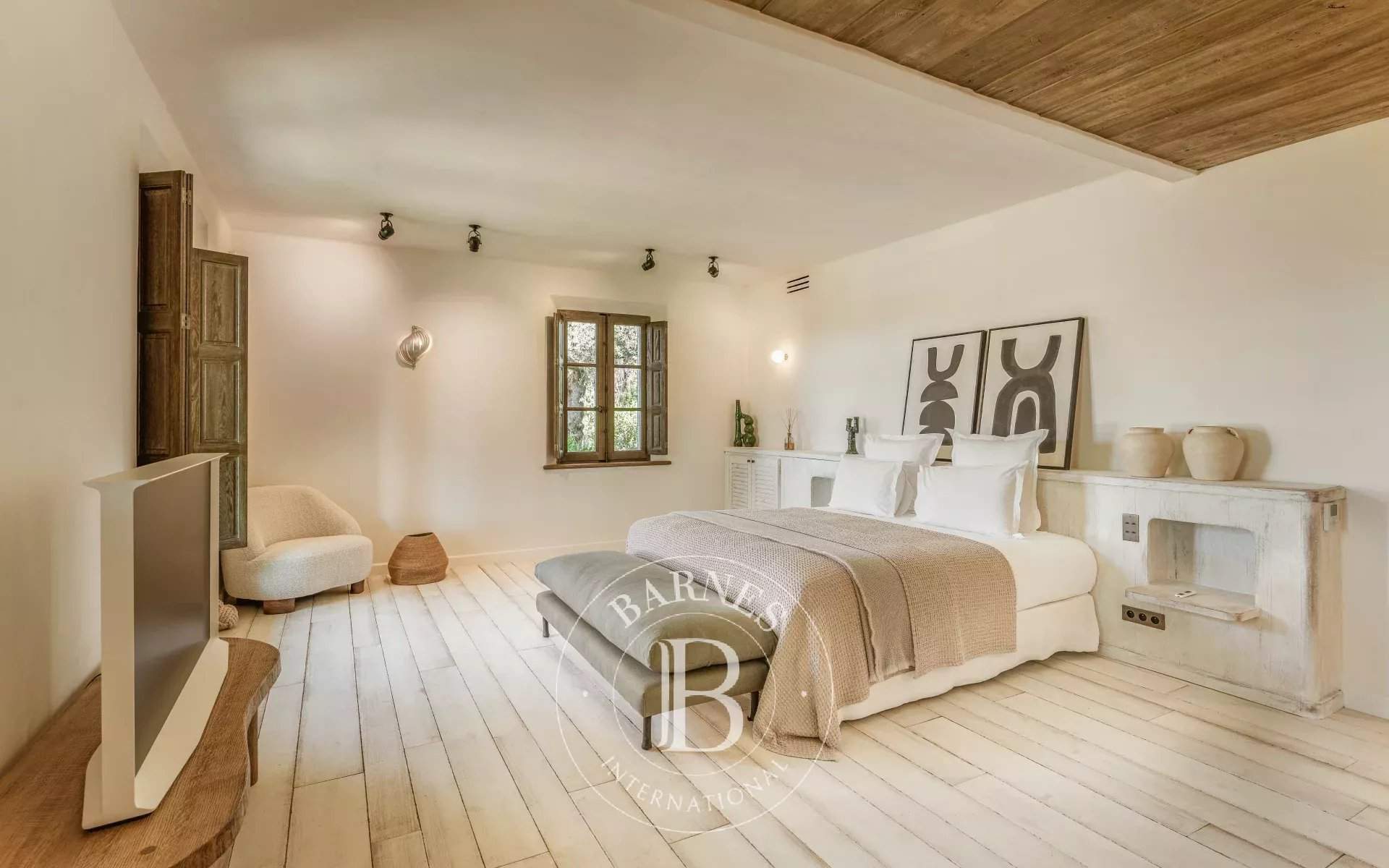 SAINT-TROPEZ - 9-BEDROOM VILLA - OPEN VIEW picture 13
