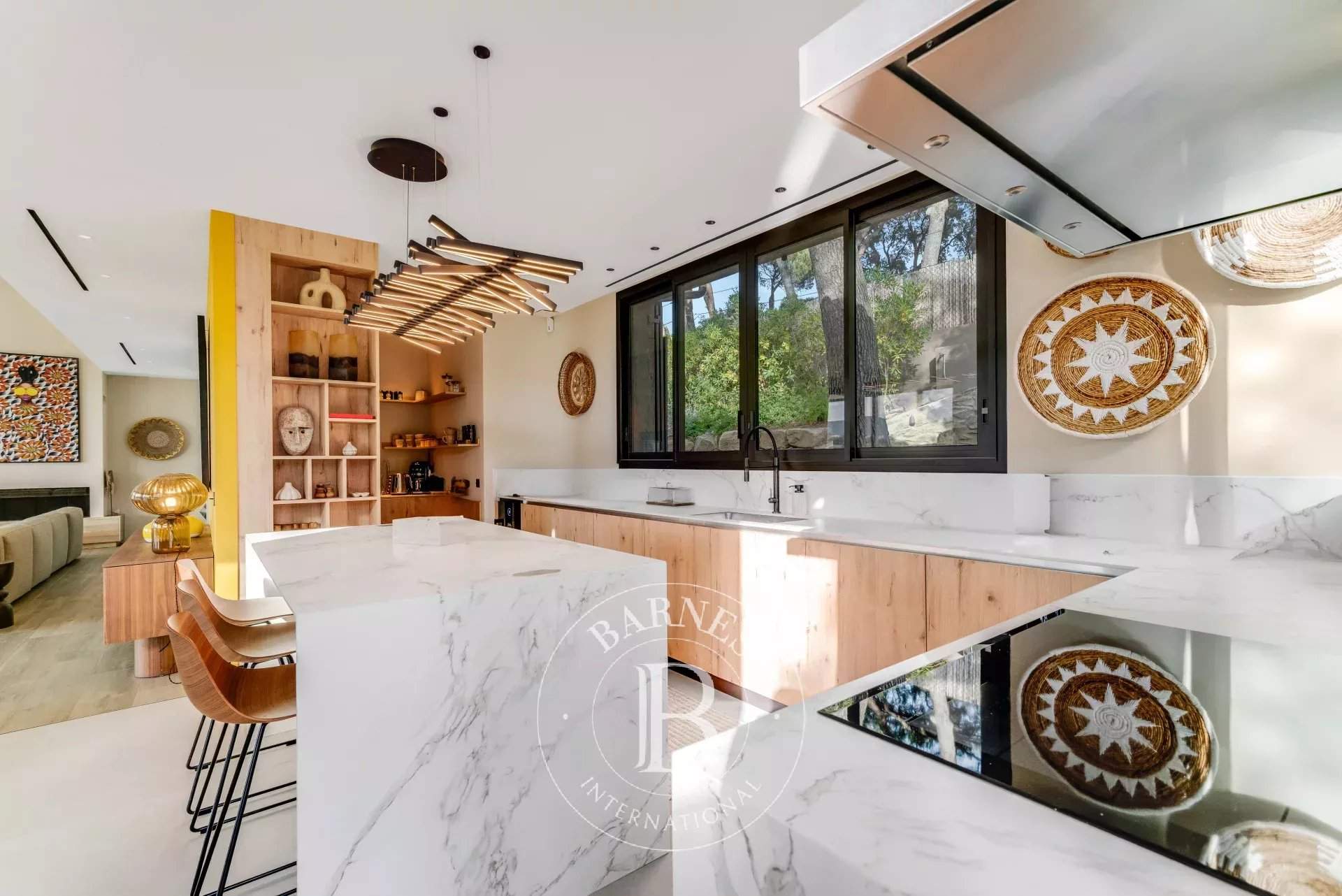 GIGARO - VILLA 6 CHAMBRES - PISCINE - VUE MER picture 5