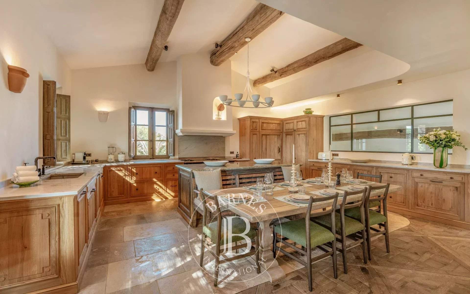 SAINT-TROPEZ - 9-BEDROOM VILLA - OPEN VIEW picture 6
