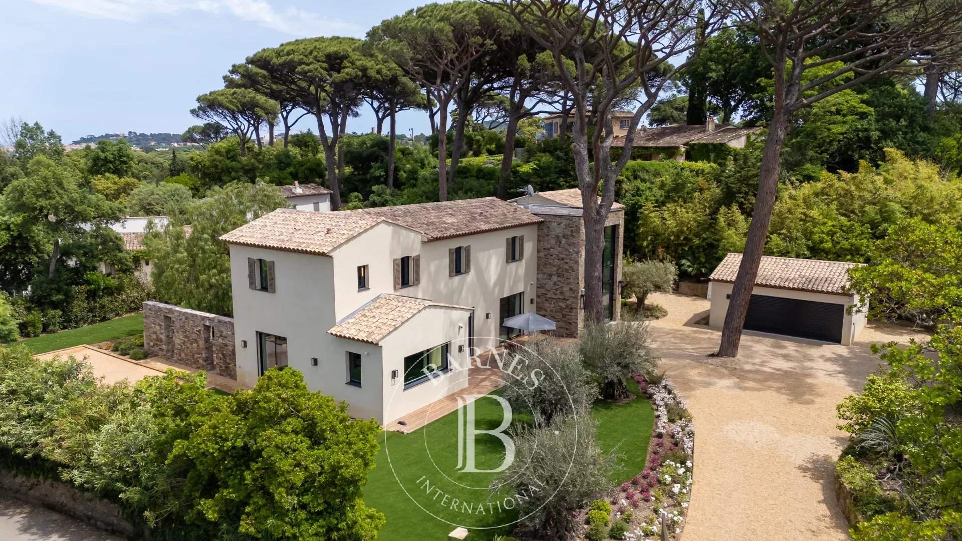 GASSIN - VILLA 5 CHAMBRES - PISCINE picture 18