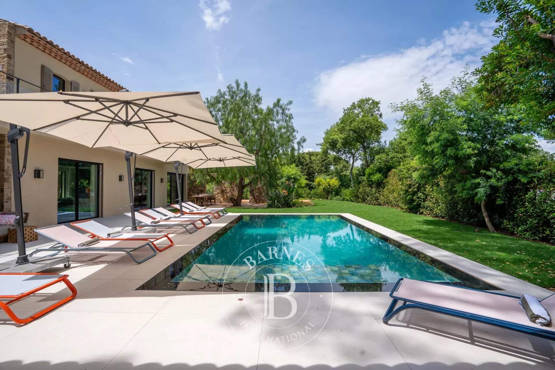 GASSIN - VILLA 5 CHAMBRES - PISCINE picture 1