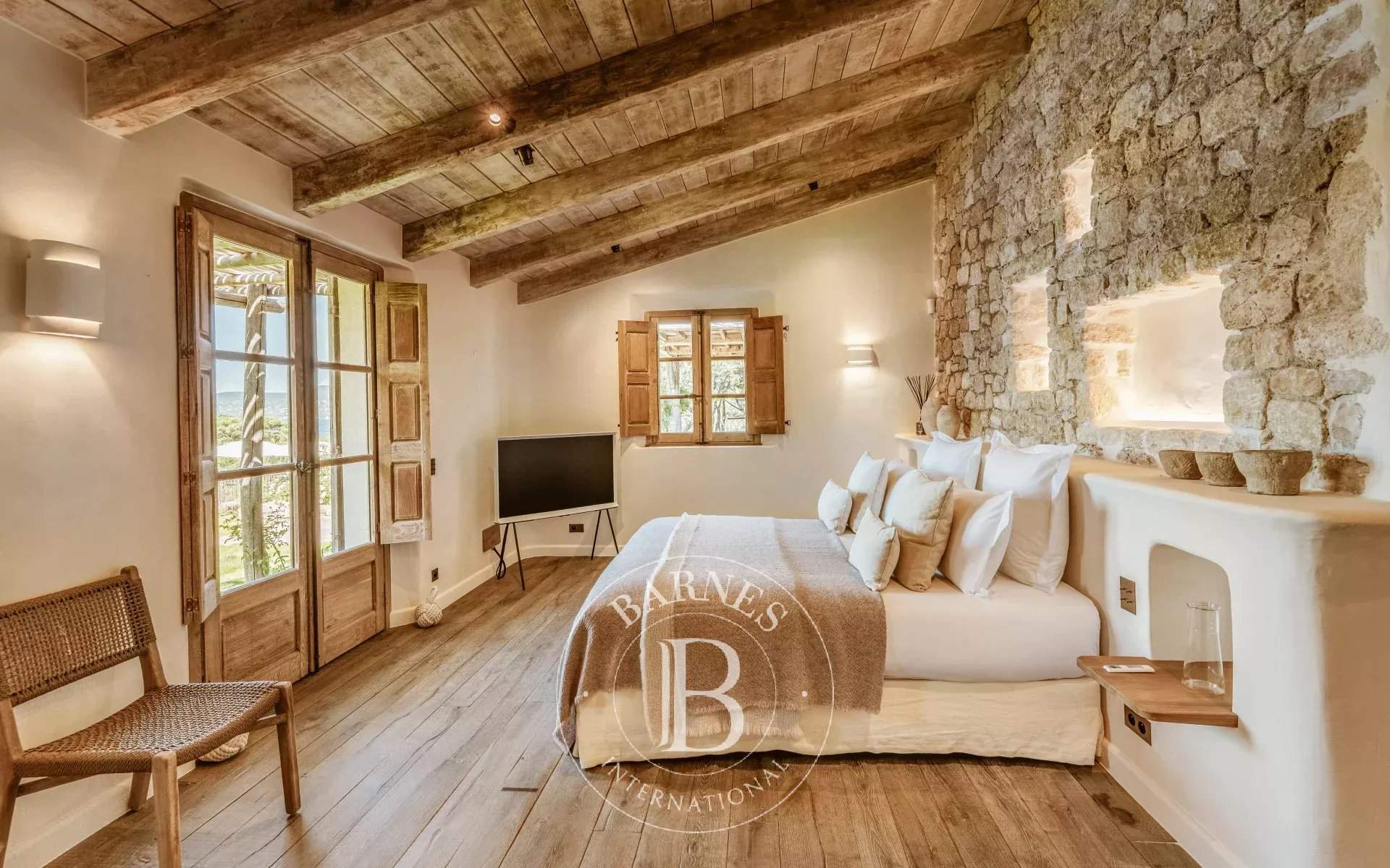 SAINT-TROPEZ/CANOUBIERS - 6-BEDROOM VILLA - SWIMMING POOL - SEA VIEW picture 18