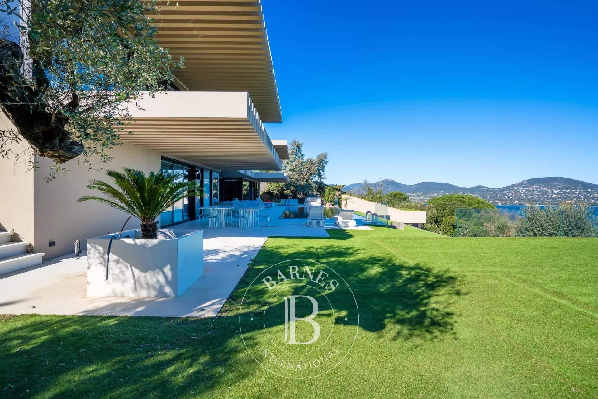 Gassin  - Maison 10 Pièces 6 Chambres - picture 12