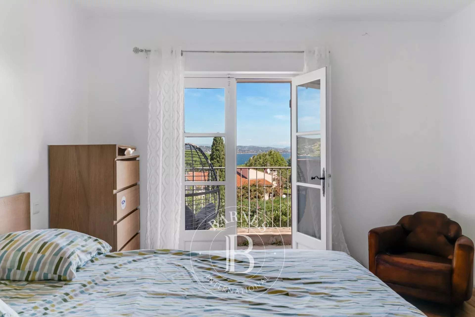 Gassin  - Maison 5 Pièces 4 Chambres - picture 9