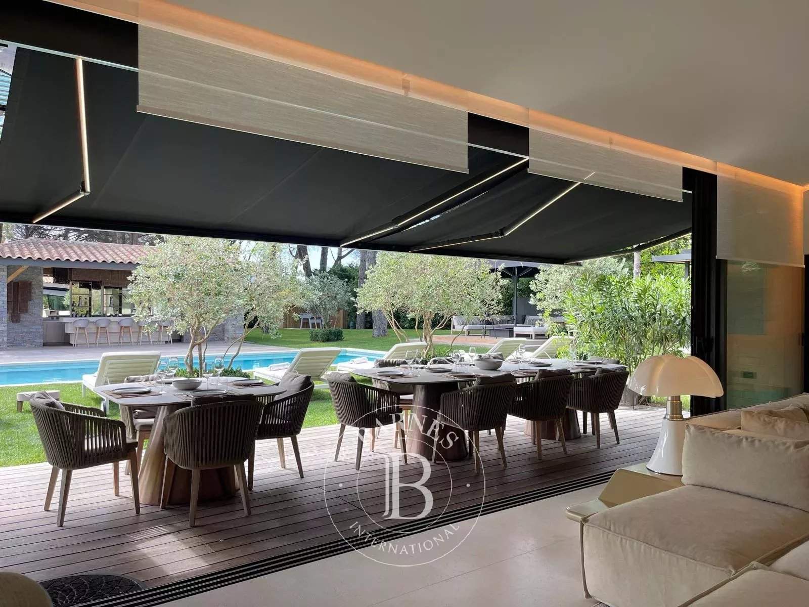 RAMATUELLE - NEW VILLA - 6 BEDROOMS + 2 STAFF - NEAR BEACH - SWIMMING POOL - GYM picture 17