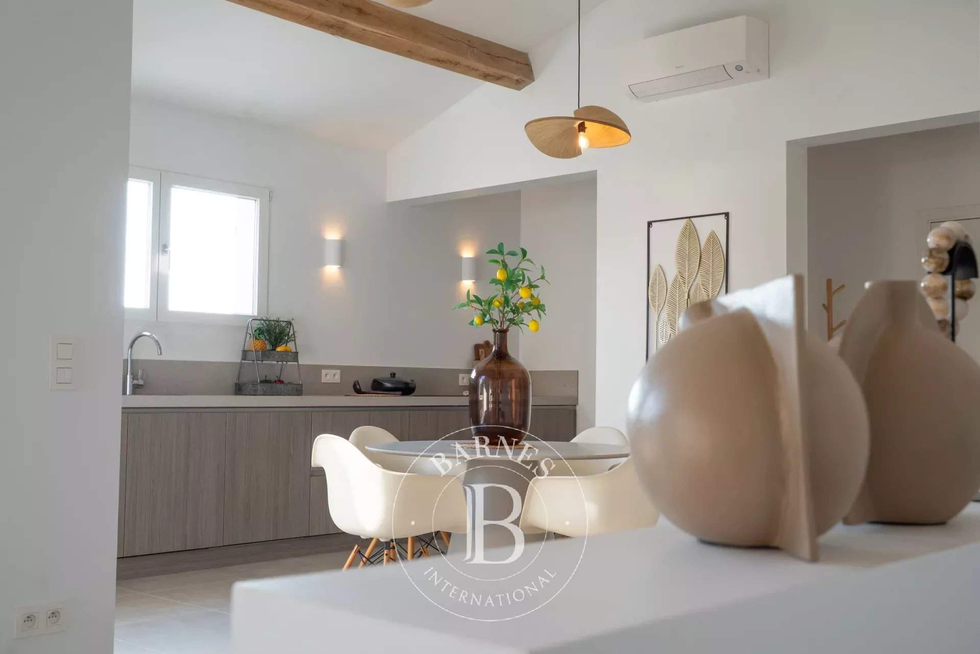 Grimaud  - Maison 7 Pièces 5 Chambres - picture 10