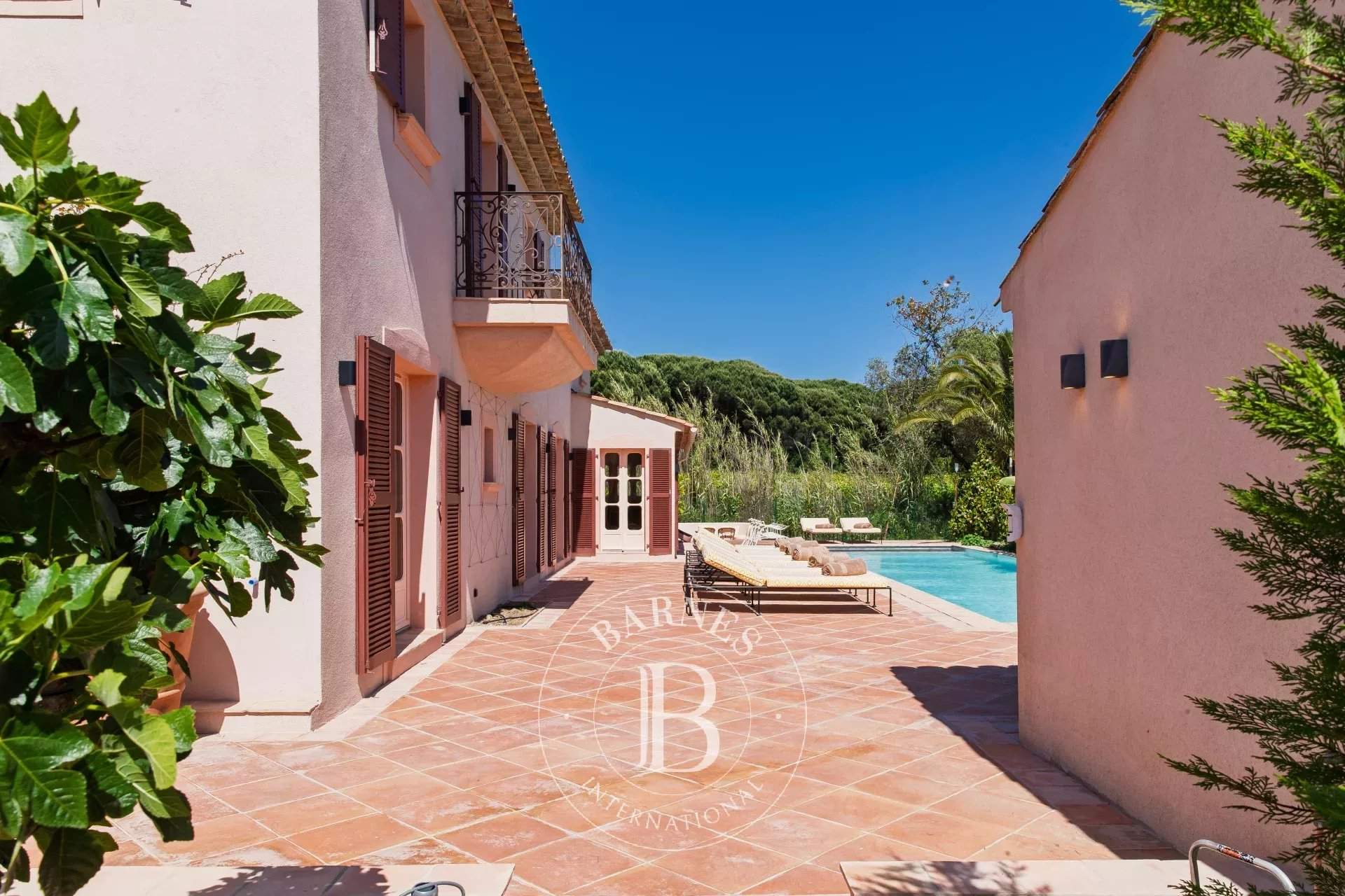 RAMATUELLE - ROUTE DES PLAGES - 6-BEDROOM VILLA - SWIMMING POOL picture 16