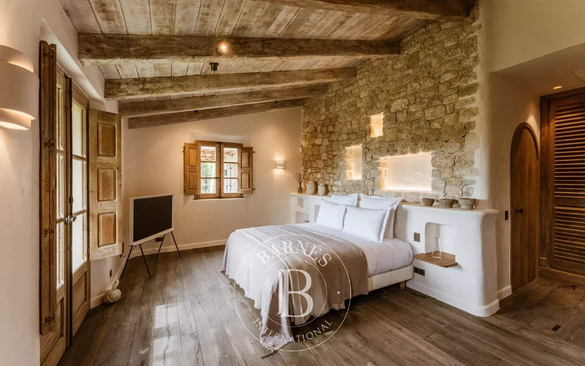SAINT-TROPEZ/CANOUBIERS - 6-BEDROOM VILLA - SWIMMING POOL - SEA VIEW picture 14