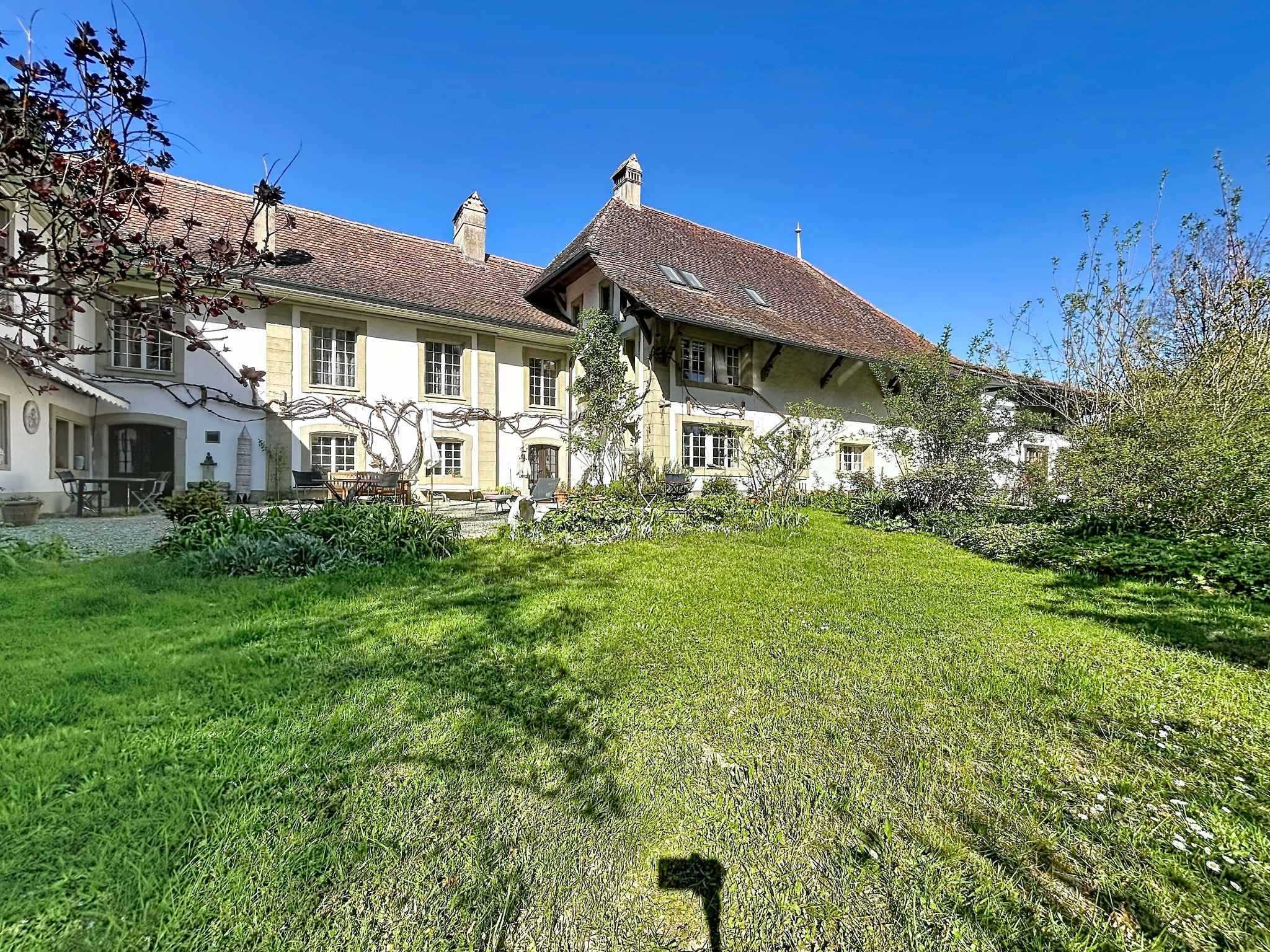 Montagny-la-Ville  - Maison 16.0 Pi&egrave;ces 14 Chambres