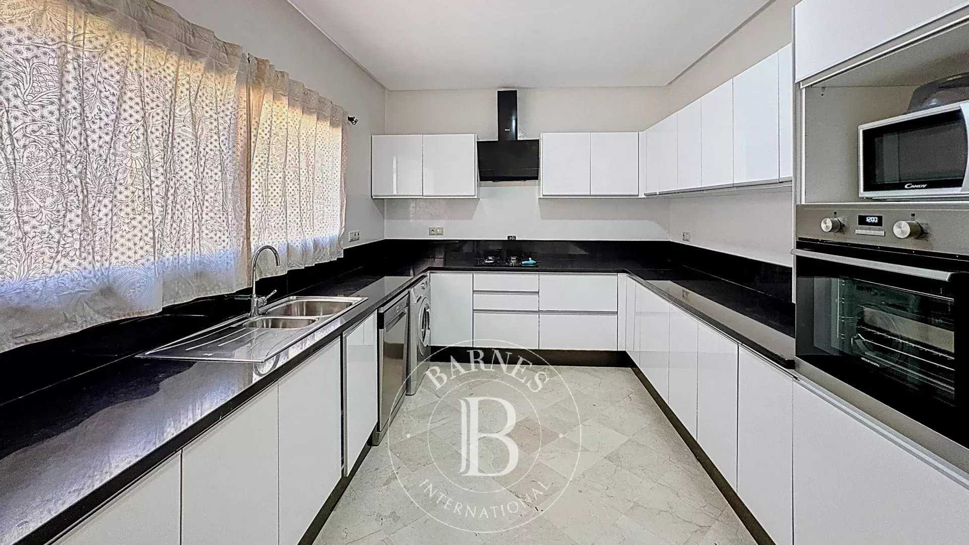 Marrakech  - Appartement 4 Pi&egrave;ces 3 Chambres