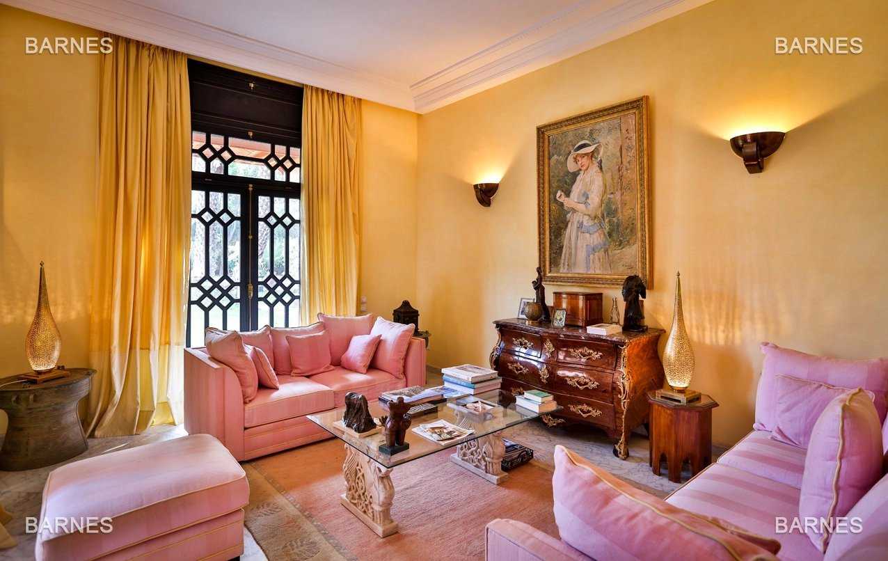 Marrakech  - Villa 9 Pi&egrave;ces 7 Chambres