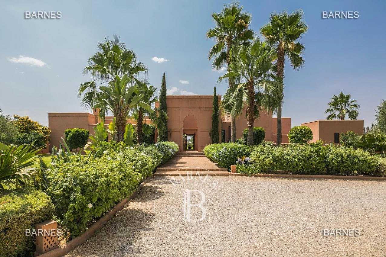Marrakech  - Villa 8 Pièces 5 Chambres