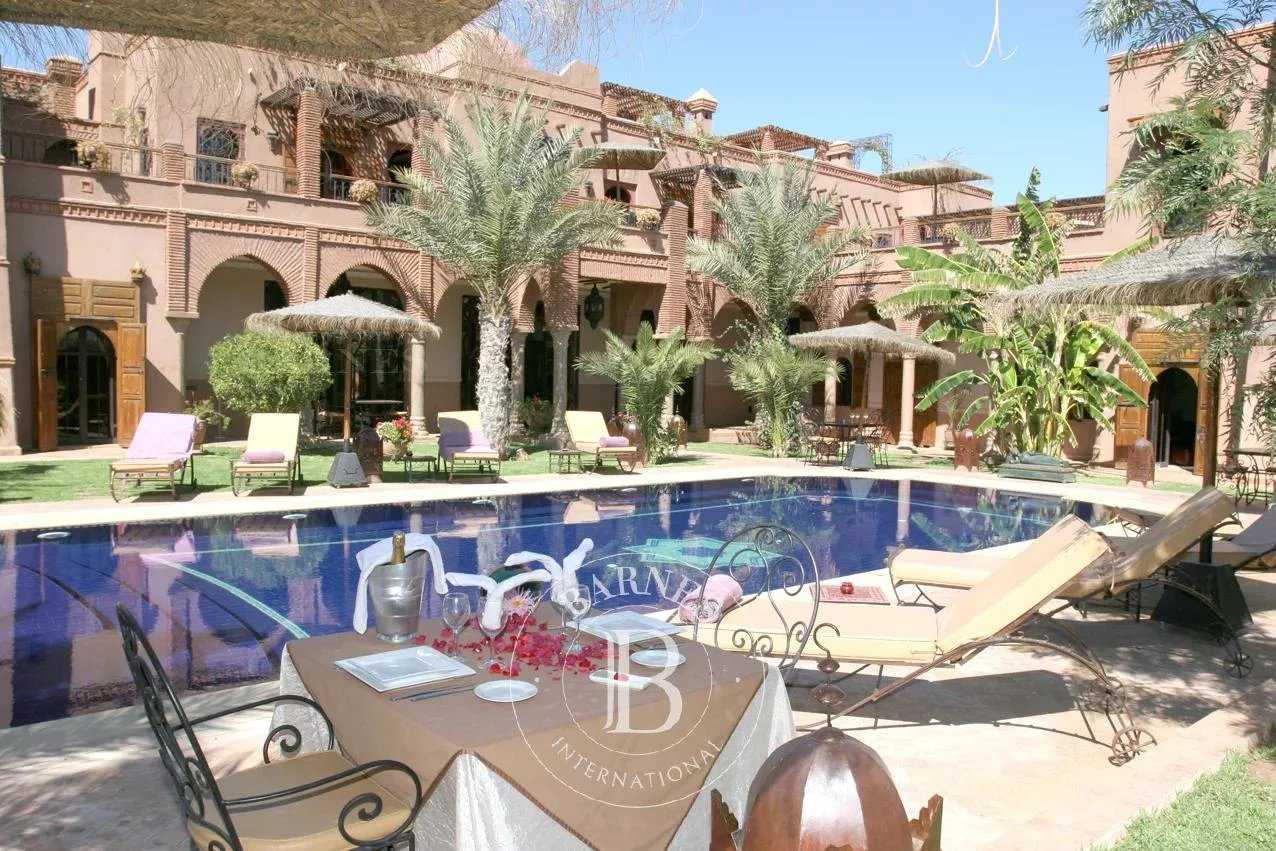 Marrakech  - Villa 13 Bedrooms