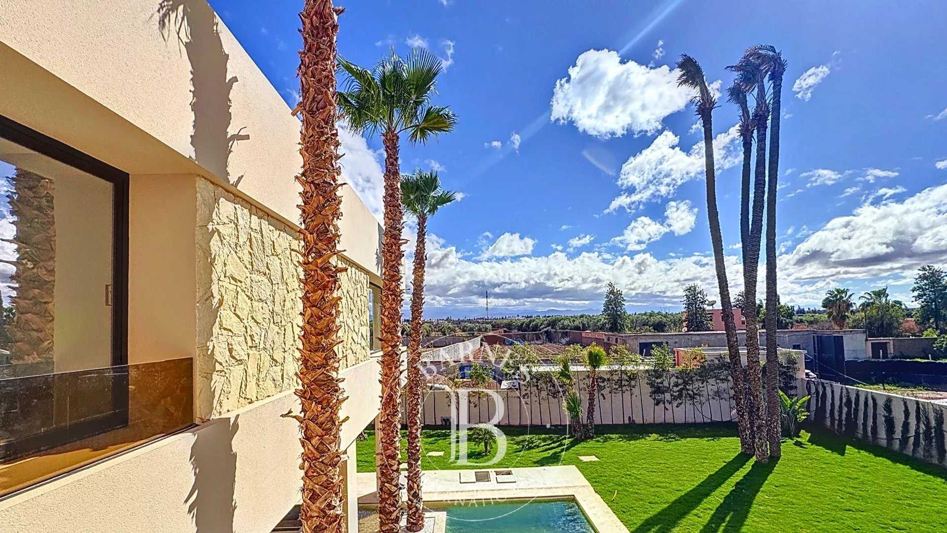 Marrakech  - Villa 8 Pi&egrave;ces 5 Chambres