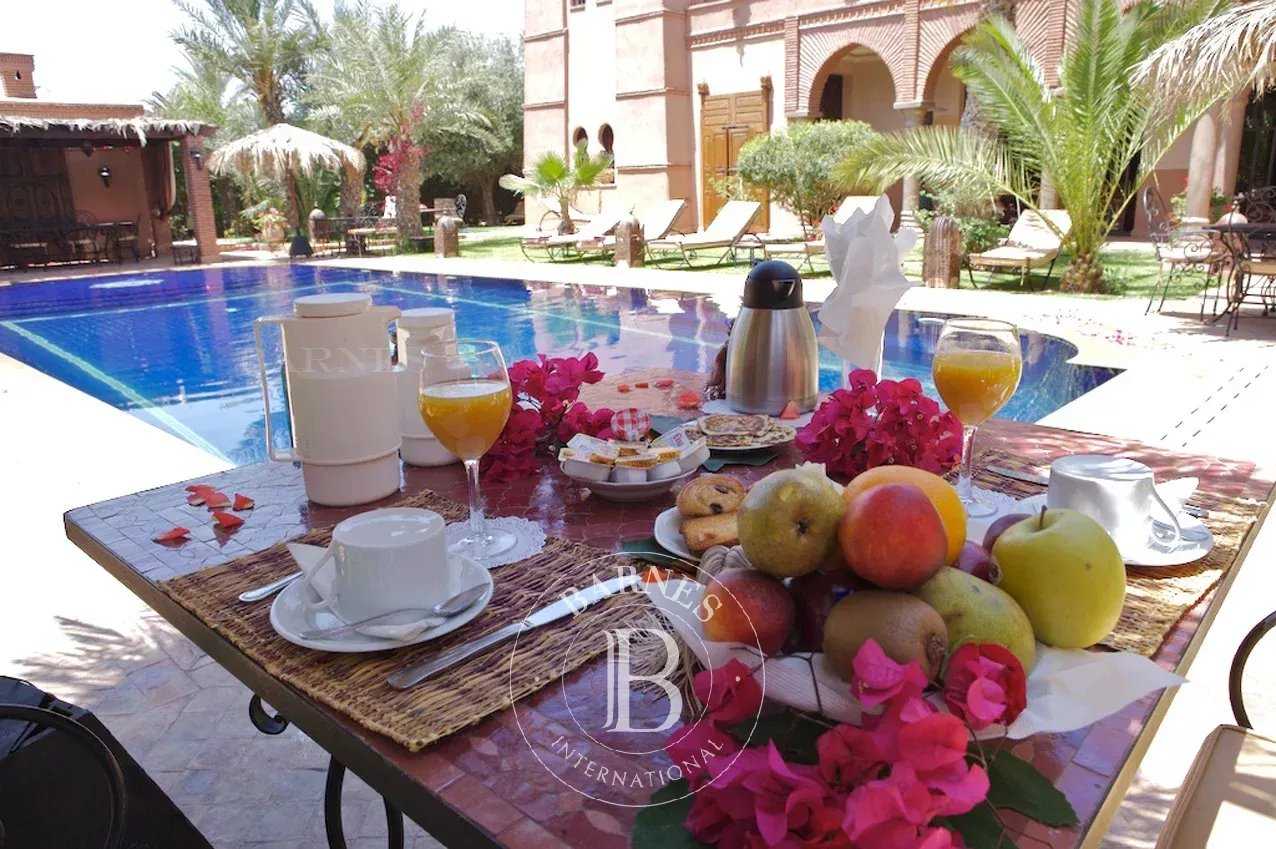 Marrakech  - Villa 13 Bedrooms