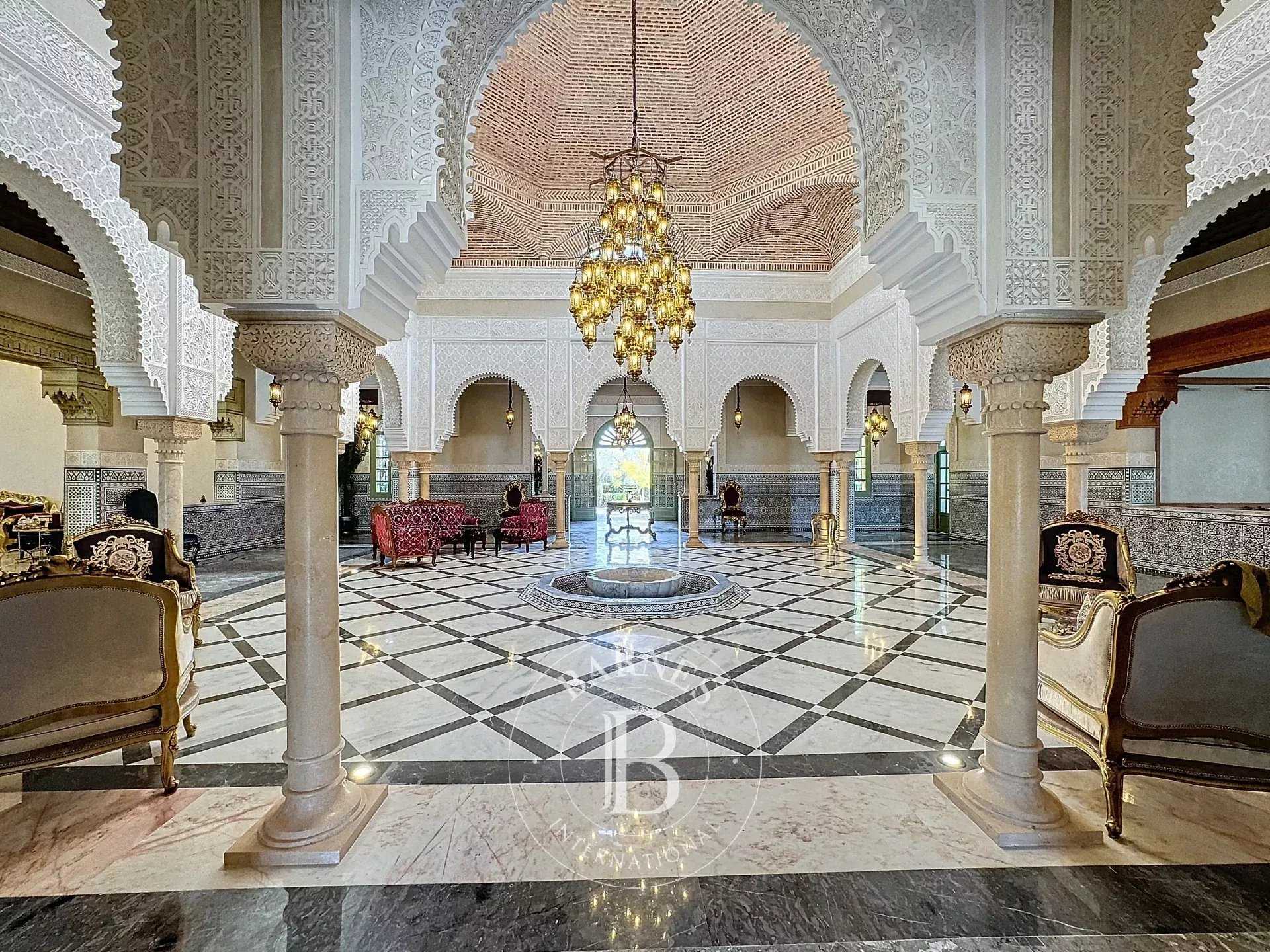 Marrakech  - Villa 8 Bedrooms