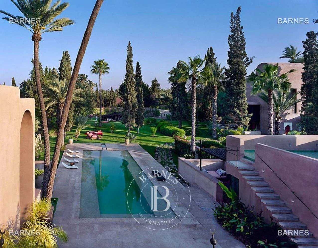 Marrakech  - Villa 16 Pièces 11 Chambres