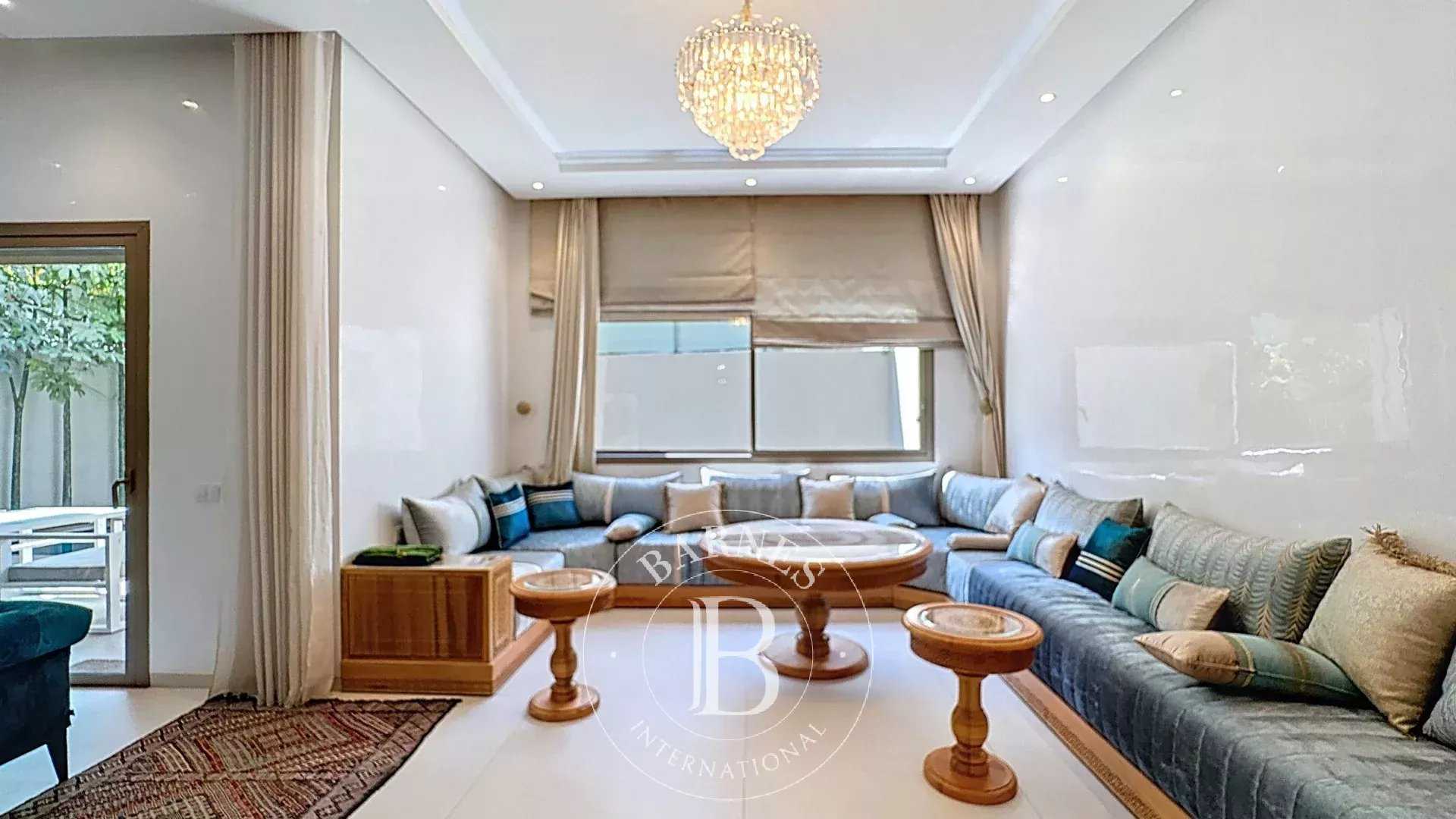 Marrakech  - Villa 8 Pi&egrave;ces 5 Chambres