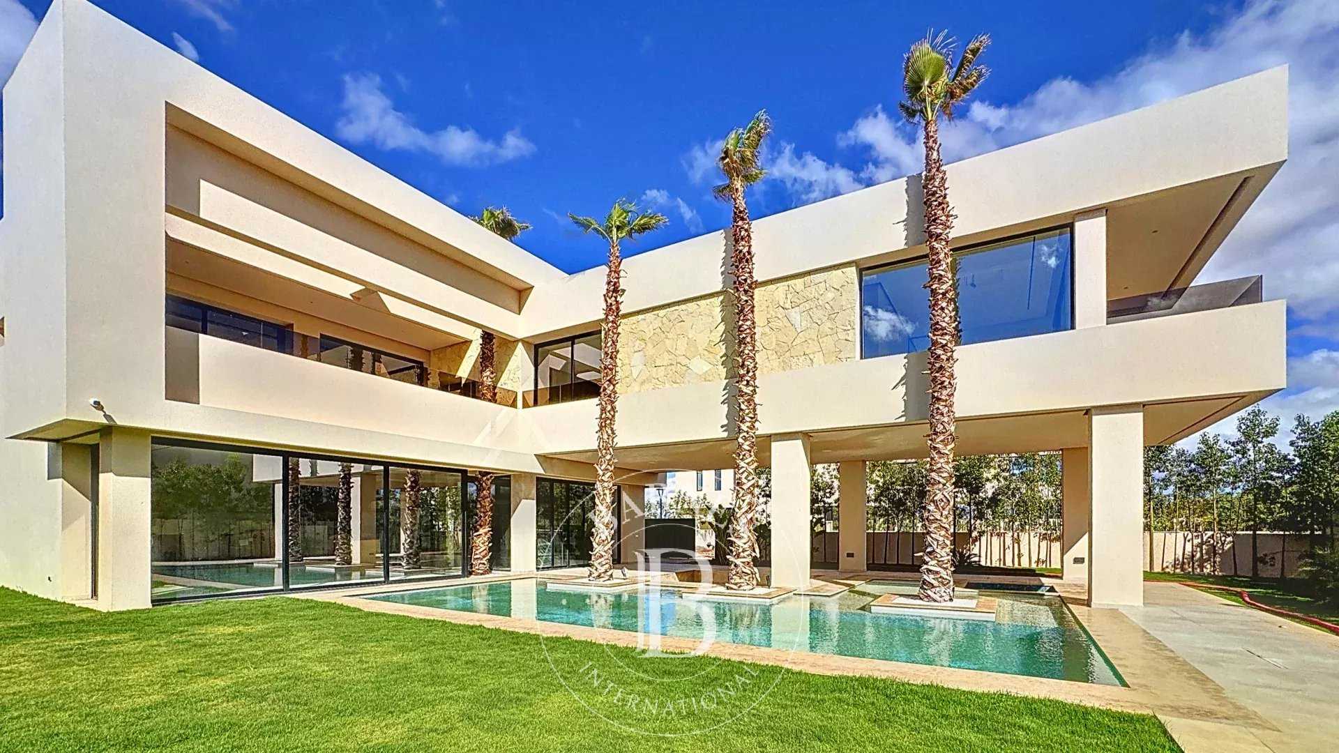 Marrakech  - Villa 8 Pi&egrave;ces 5 Chambres