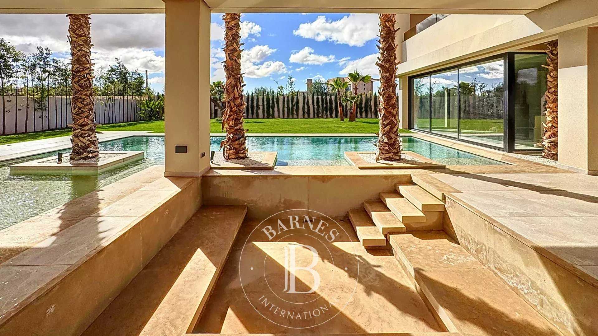 Marrakech  - Villa 8 Pi&egrave;ces 5 Chambres