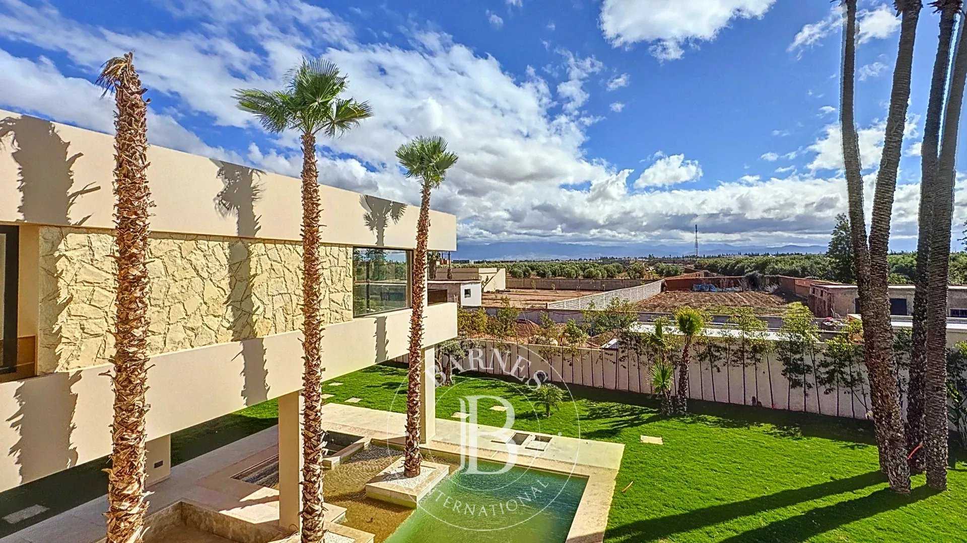 Marrakech  - Villa 8 Pi&egrave;ces 5 Chambres