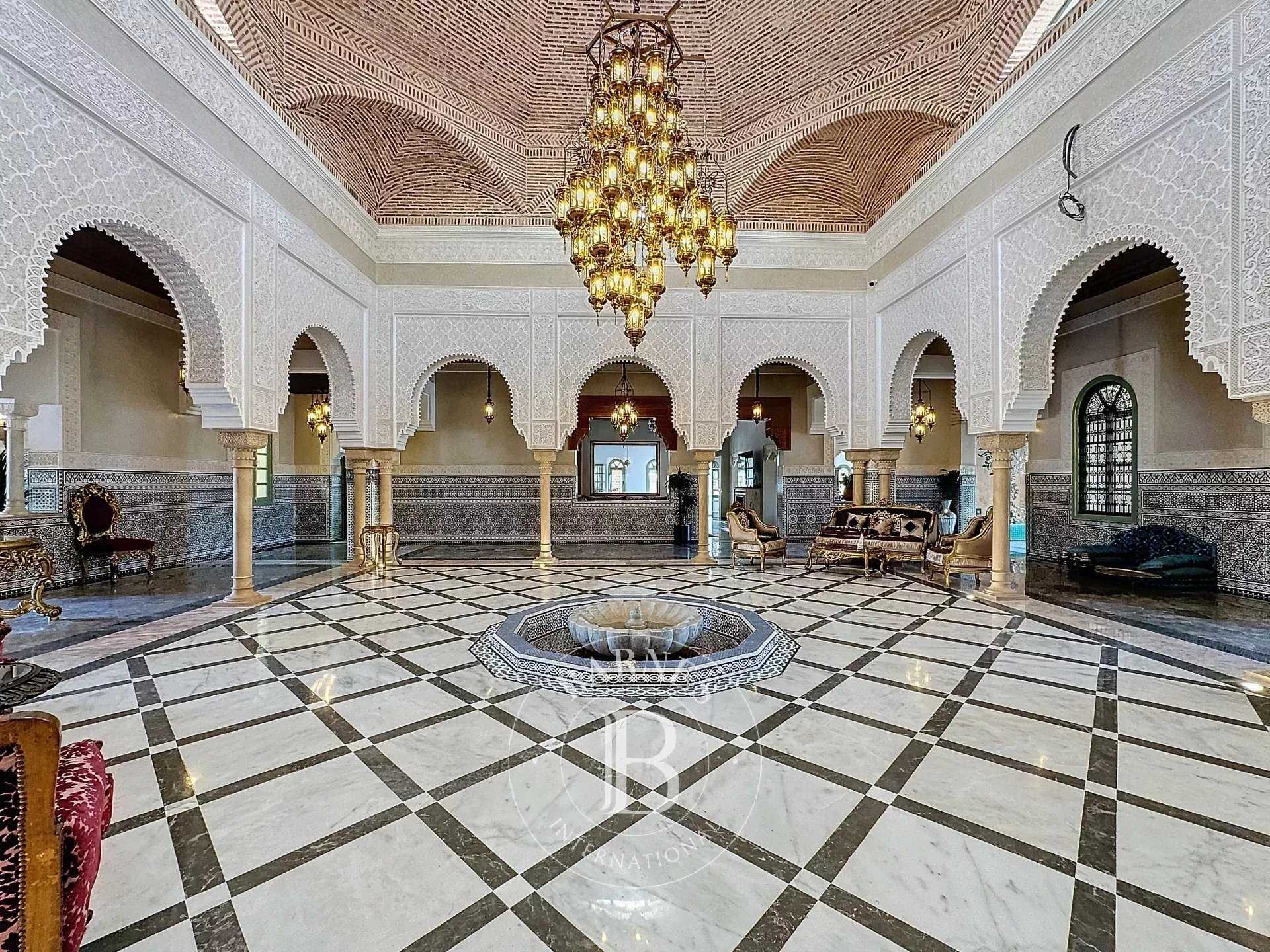 Marrakech  - Villa 8 Bedrooms