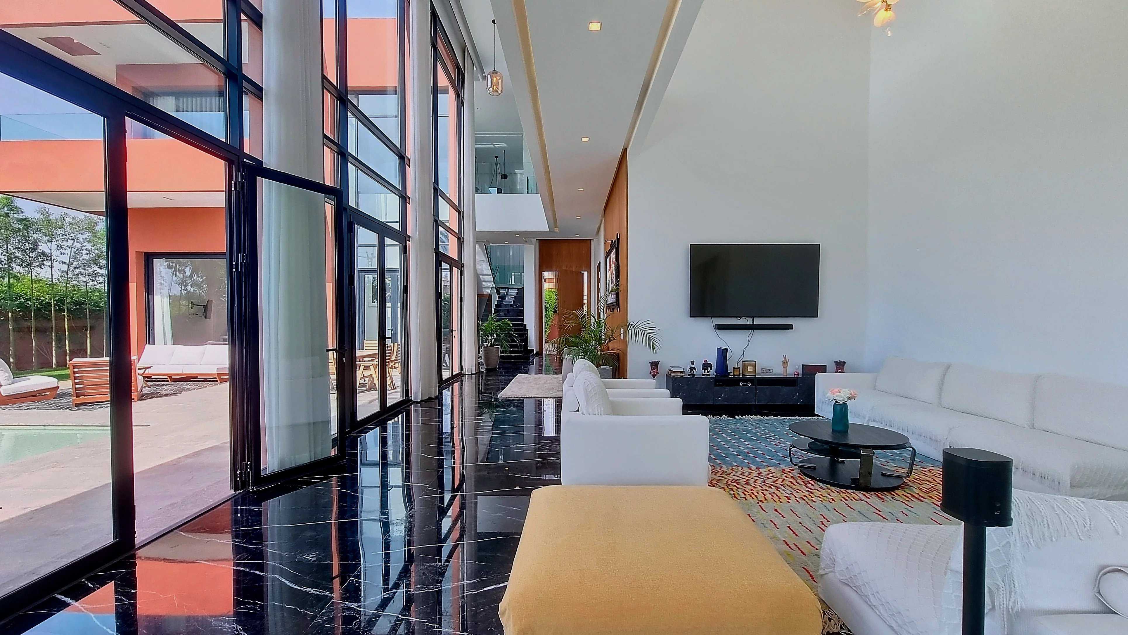 Marrakech  - Villa 8 Pi&egrave;ces 5 Chambres