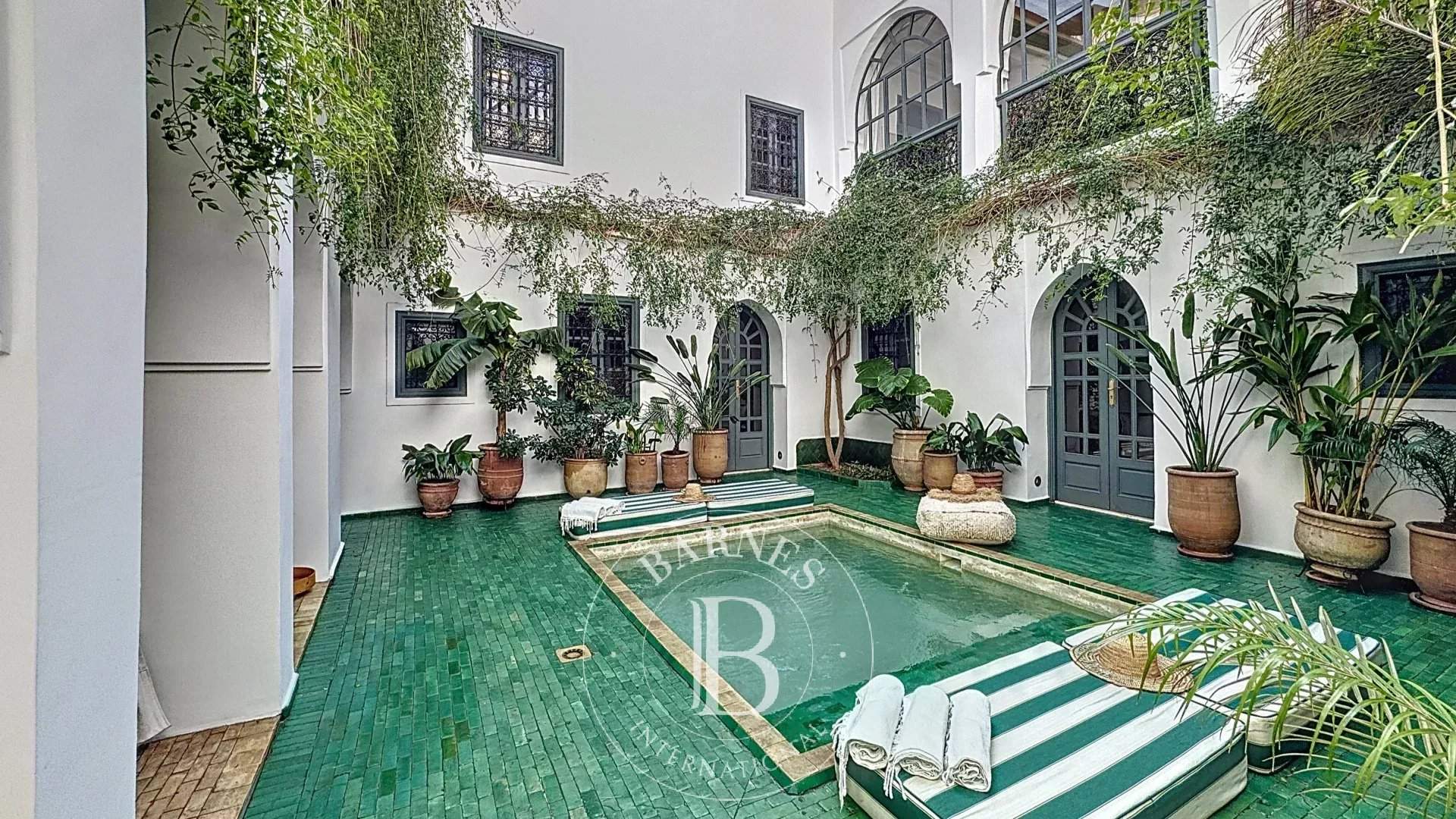 Marrakech  - Riad 4 Bedrooms - picture 1