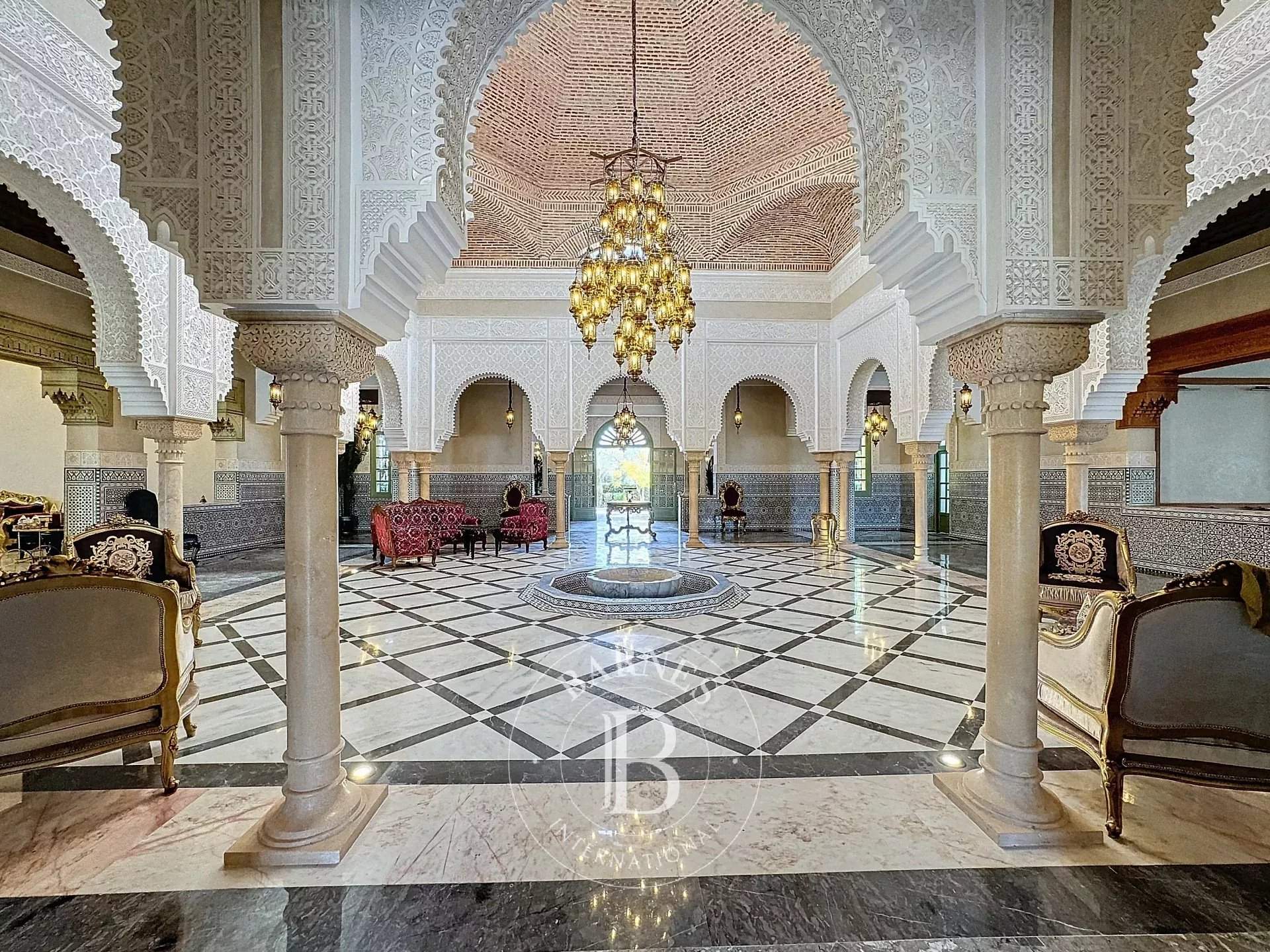 Marrakech  - Villa 8 Bedrooms - picture 1