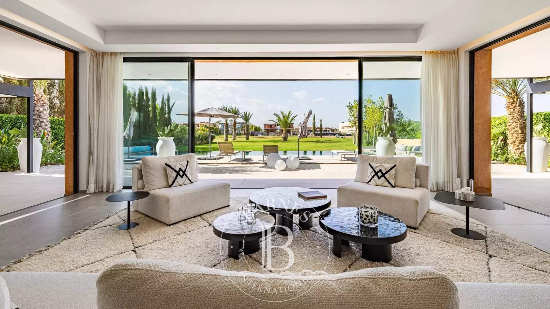 Marrakech  - Villa 5 Bedrooms - picture 1