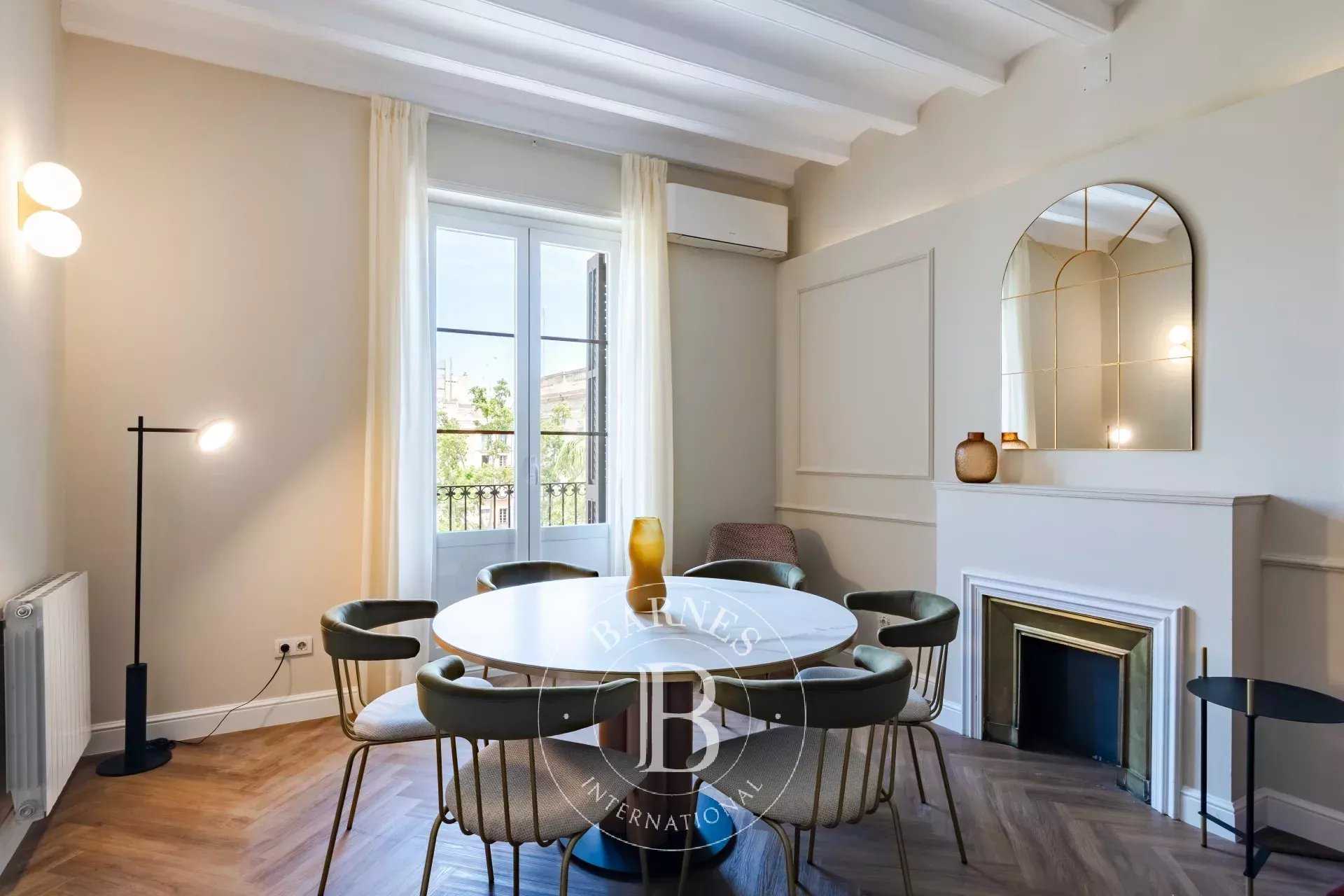 Barcelona  - Apartment 3 Bedrooms