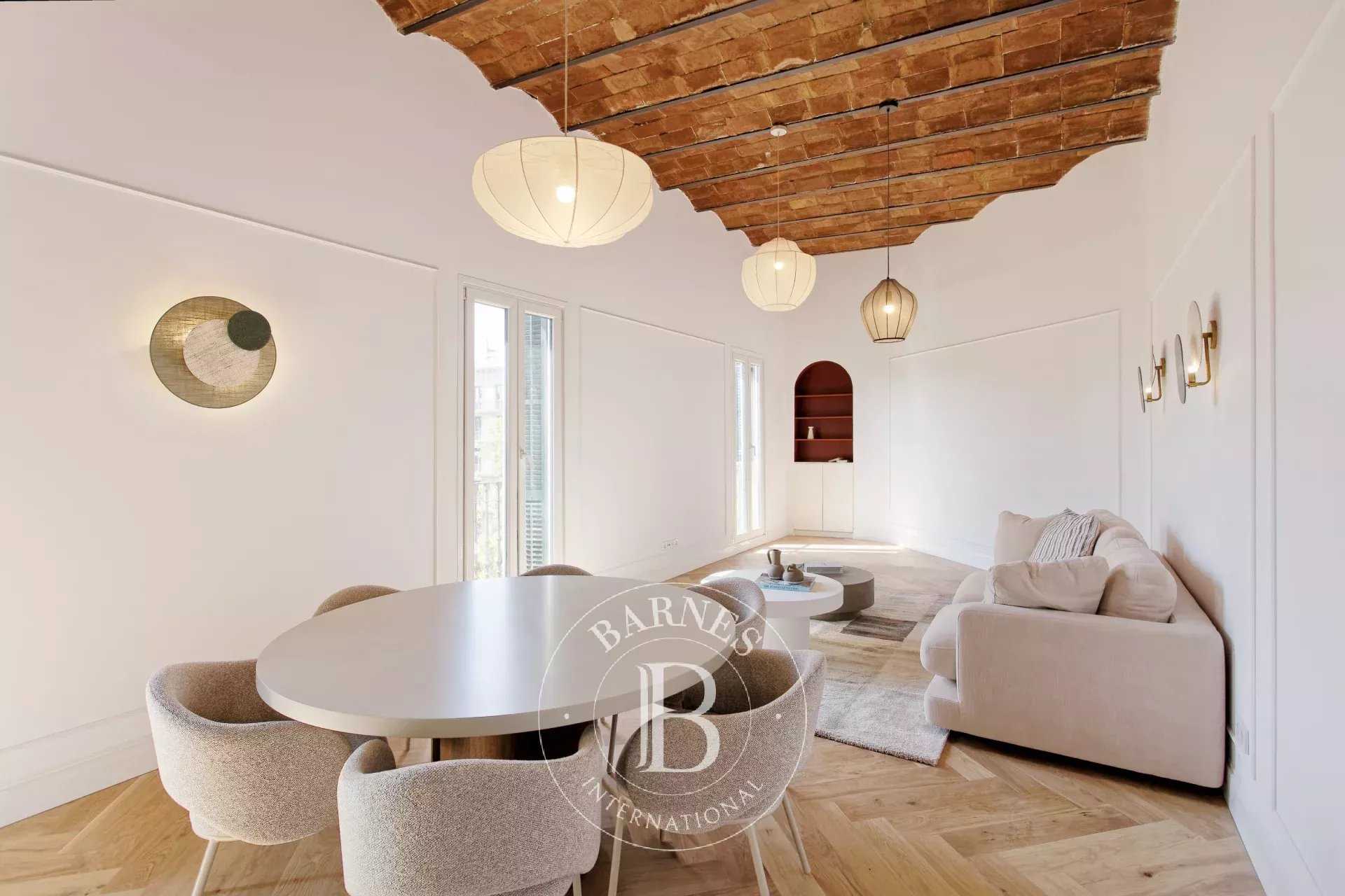 Barcelona  - Apartment 3 Bedrooms