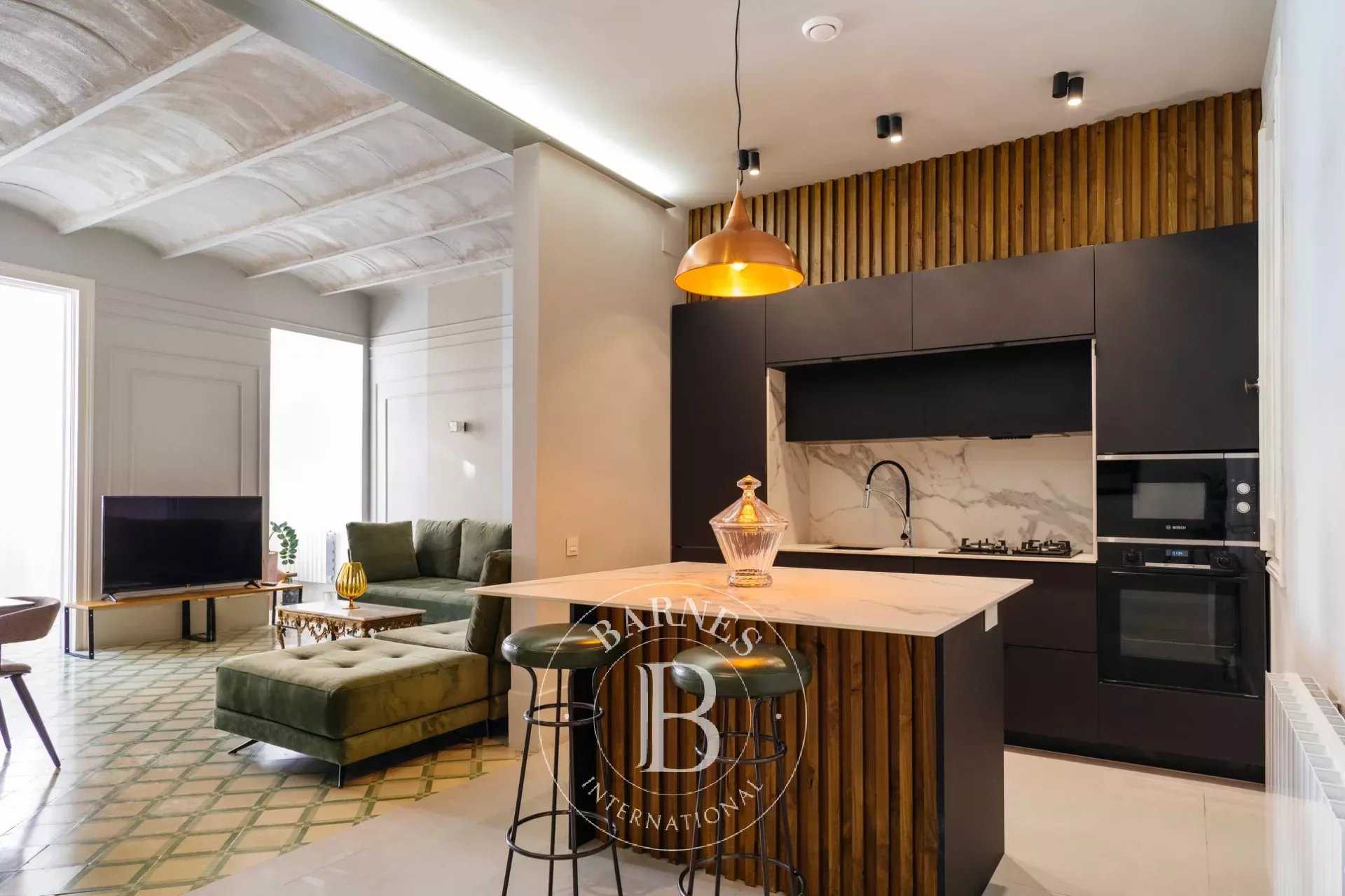 Barcelona  - Apartment 3 Bedrooms