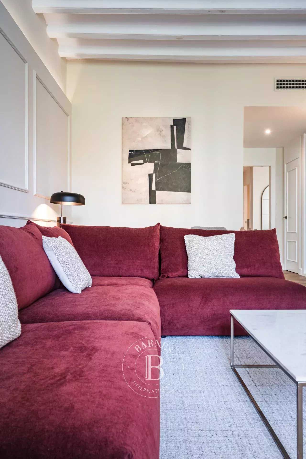 Barcelona  - Apartment 3 Bedrooms