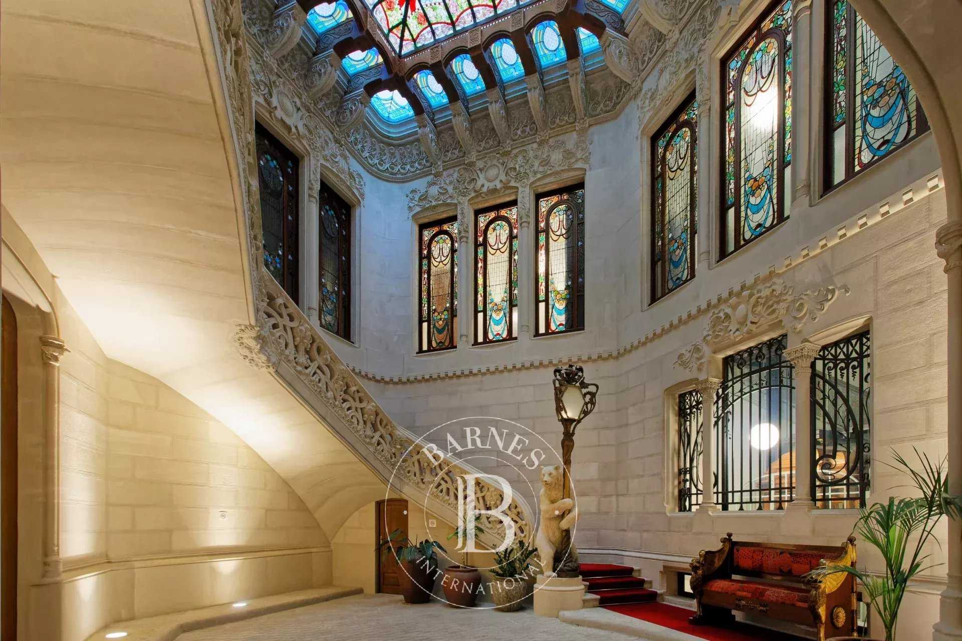 Barcelona  - Apartment 3 Bedrooms